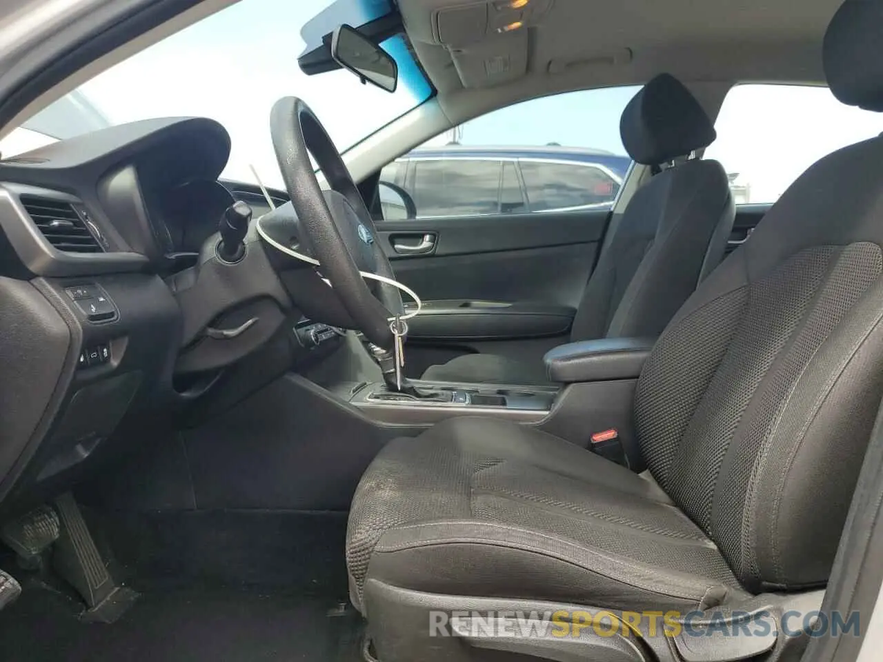 7 Photograph of a damaged car 5XXGT4L39KG339795 KIA OPTIMA 2019