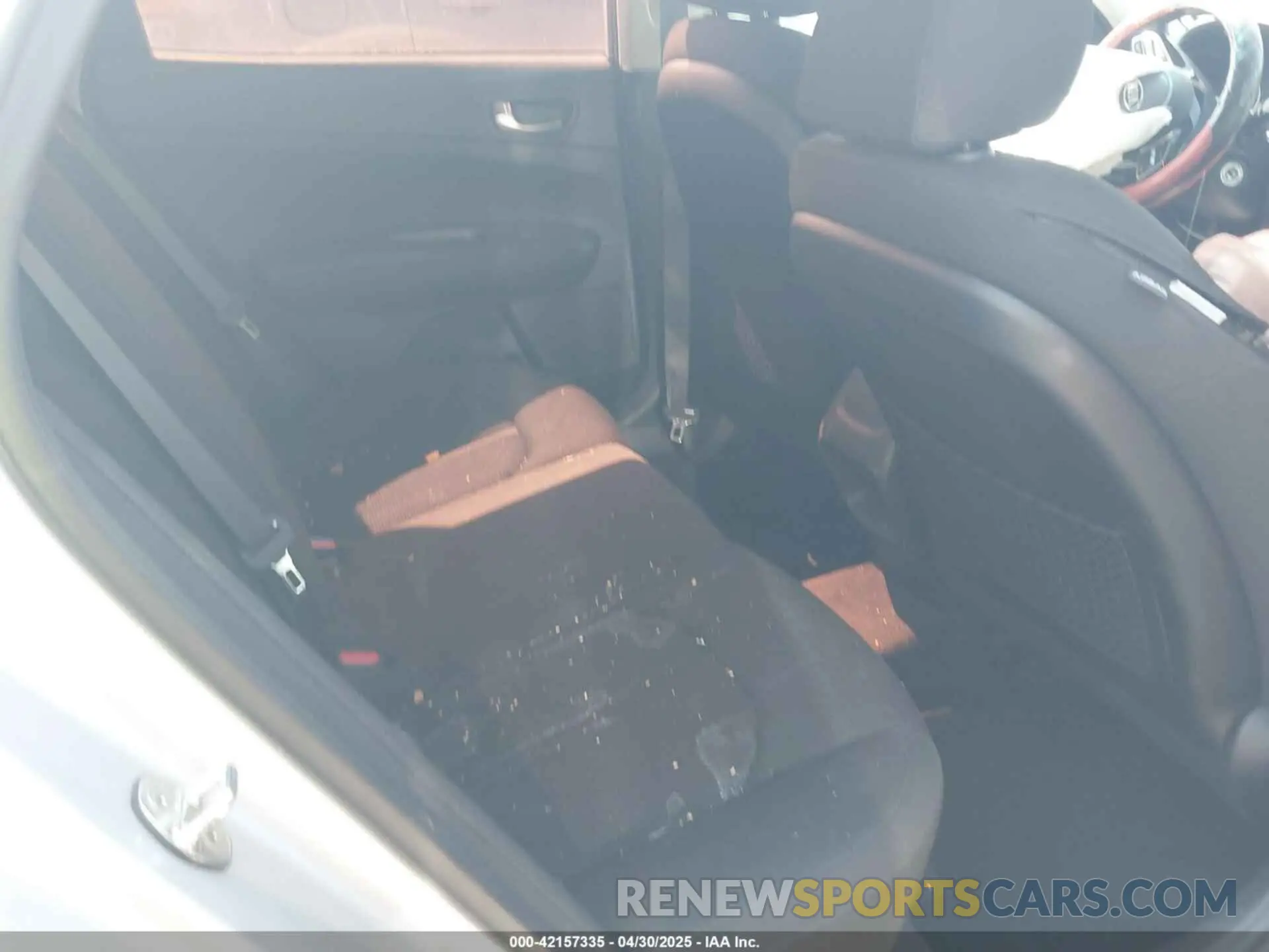 8 Photograph of a damaged car 5XXGT4L39KG340865 KIA OPTIMA 2019