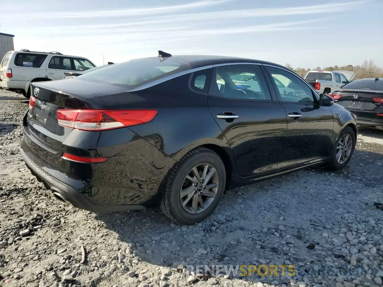 3 Photograph of a damaged car 5XXGT4L39KG342941 KIA OPTIMA 2019