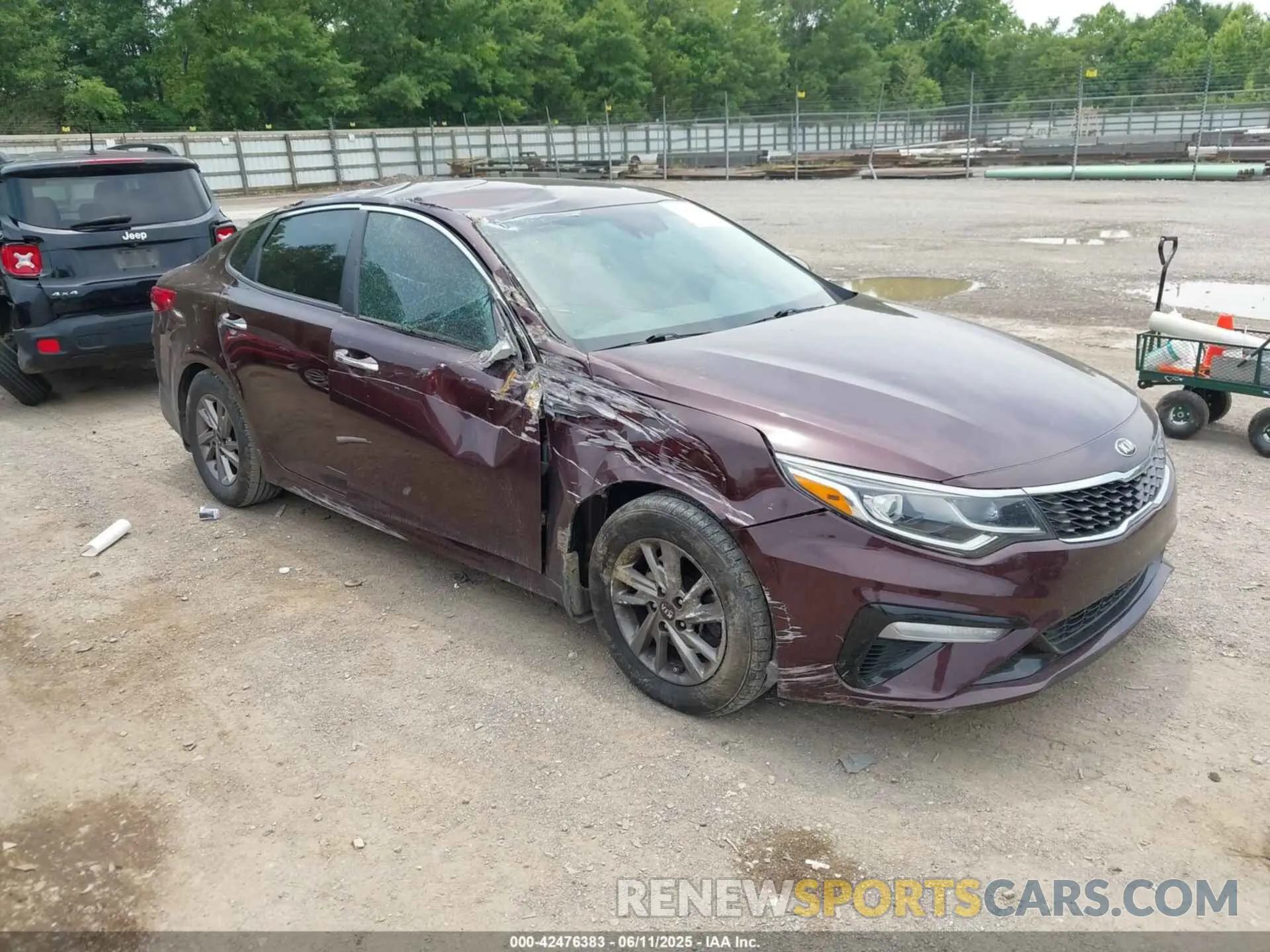 1 Photograph of a damaged car 5XXGT4L39KG343670 KIA OPTIMA 2019