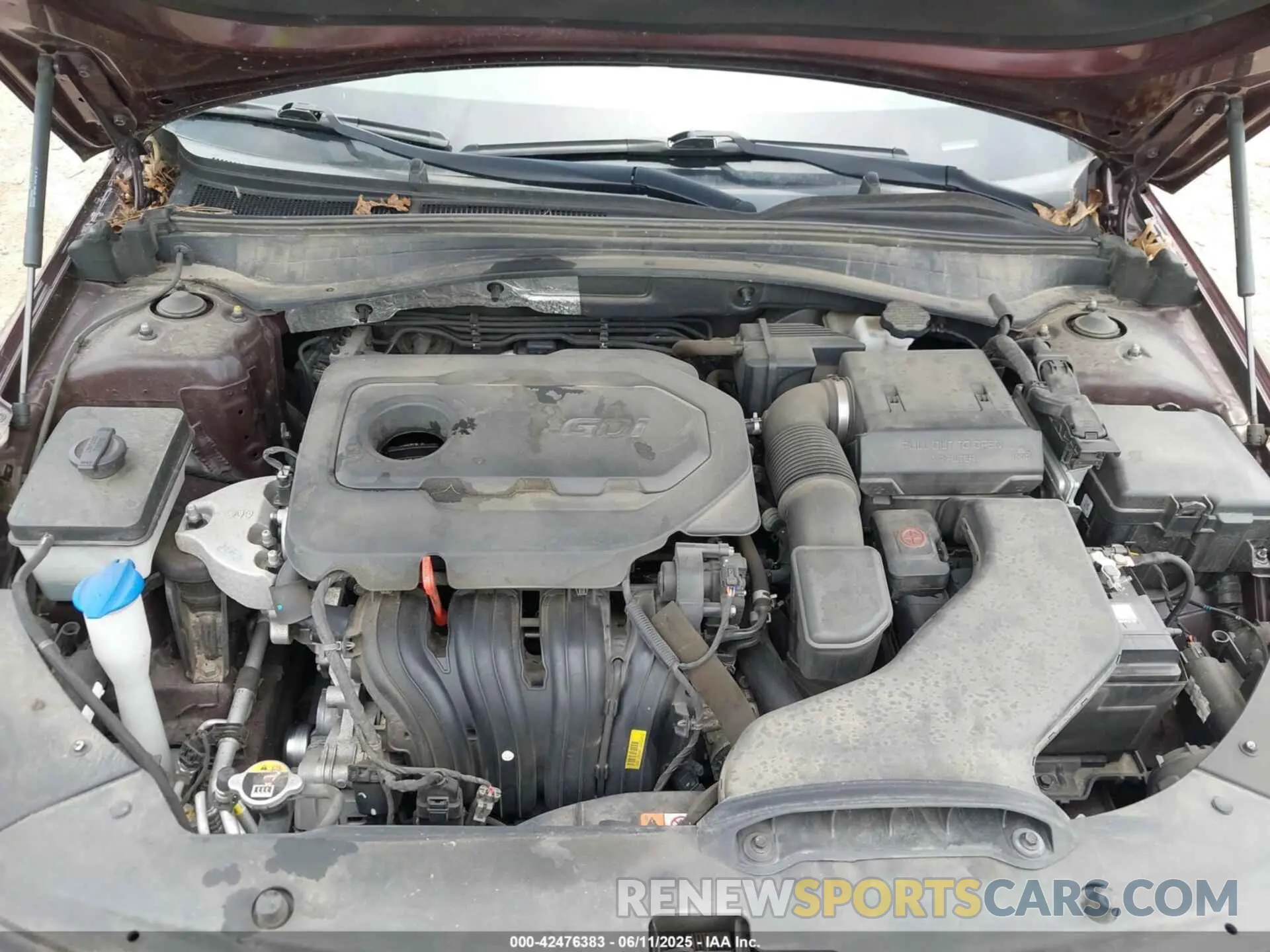 10 Photograph of a damaged car 5XXGT4L39KG343670 KIA OPTIMA 2019