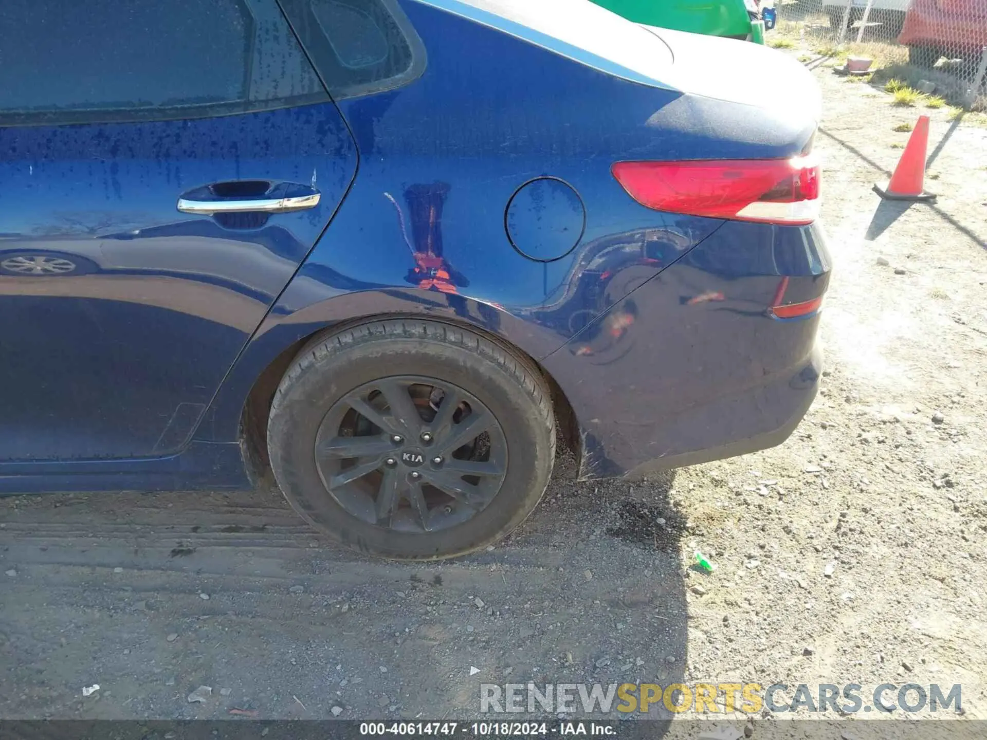 22 Photograph of a damaged car 5XXGT4L39KG347024 KIA OPTIMA 2019