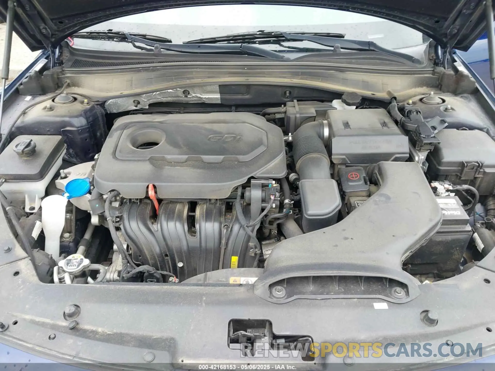 10 Photograph of a damaged car 5XXGT4L39KG352319 KIA OPTIMA 2019