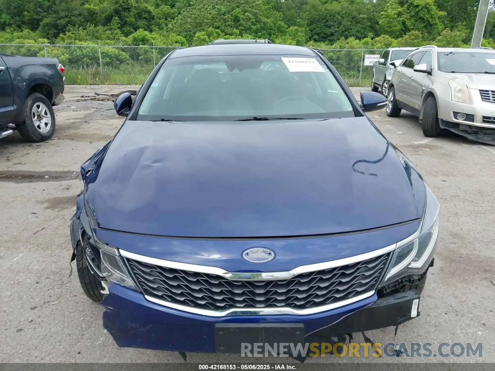 12 Photograph of a damaged car 5XXGT4L39KG352319 KIA OPTIMA 2019