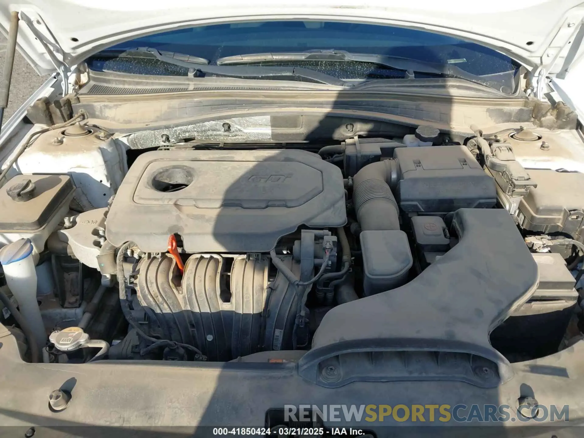 10 Photograph of a damaged car 5XXGT4L39KG354457 KIA OPTIMA 2019