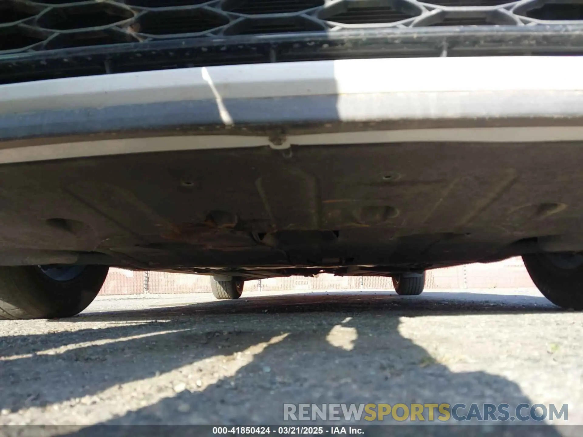 19 Photograph of a damaged car 5XXGT4L39KG354457 KIA OPTIMA 2019