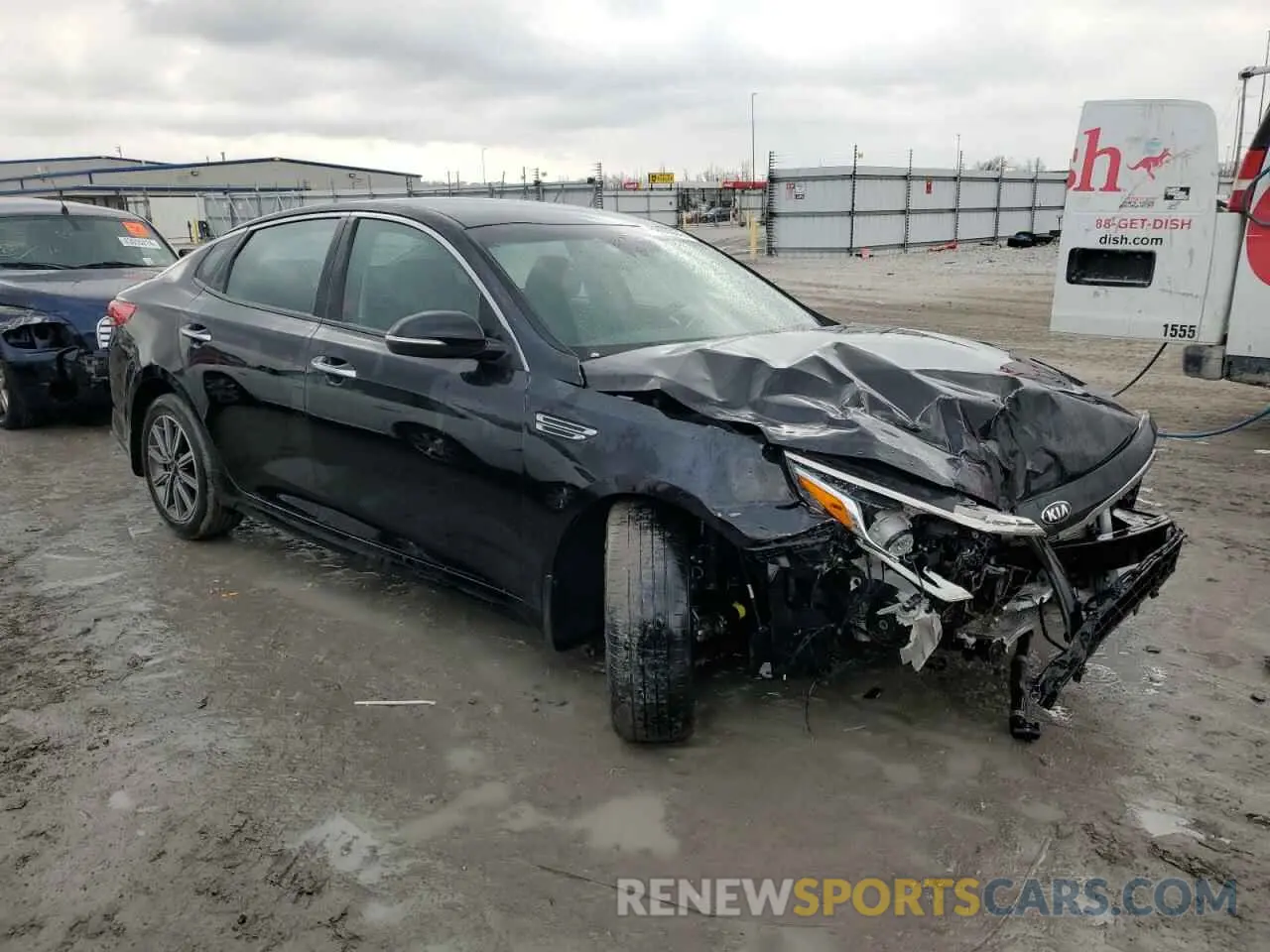 4 Photograph of a damaged car 5XXGT4L39KG356984 KIA OPTIMA 2019
