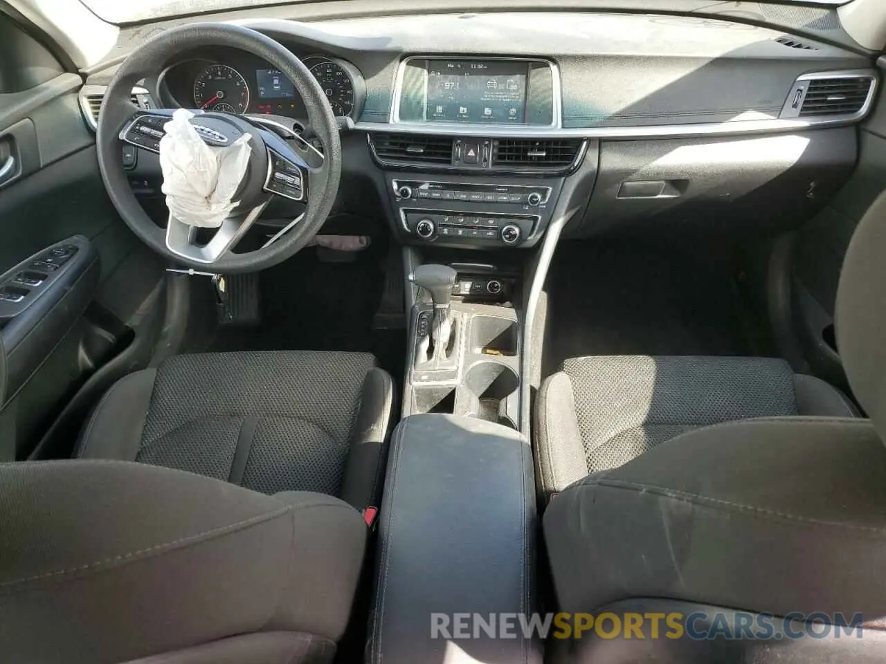 8 Photograph of a damaged car 5XXGT4L39KG356984 KIA OPTIMA 2019