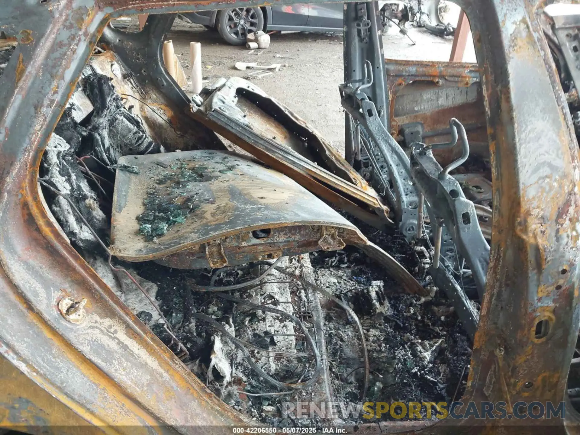 8 Photograph of a damaged car 5XXGT4L39KG361876 KIA OPTIMA 2019