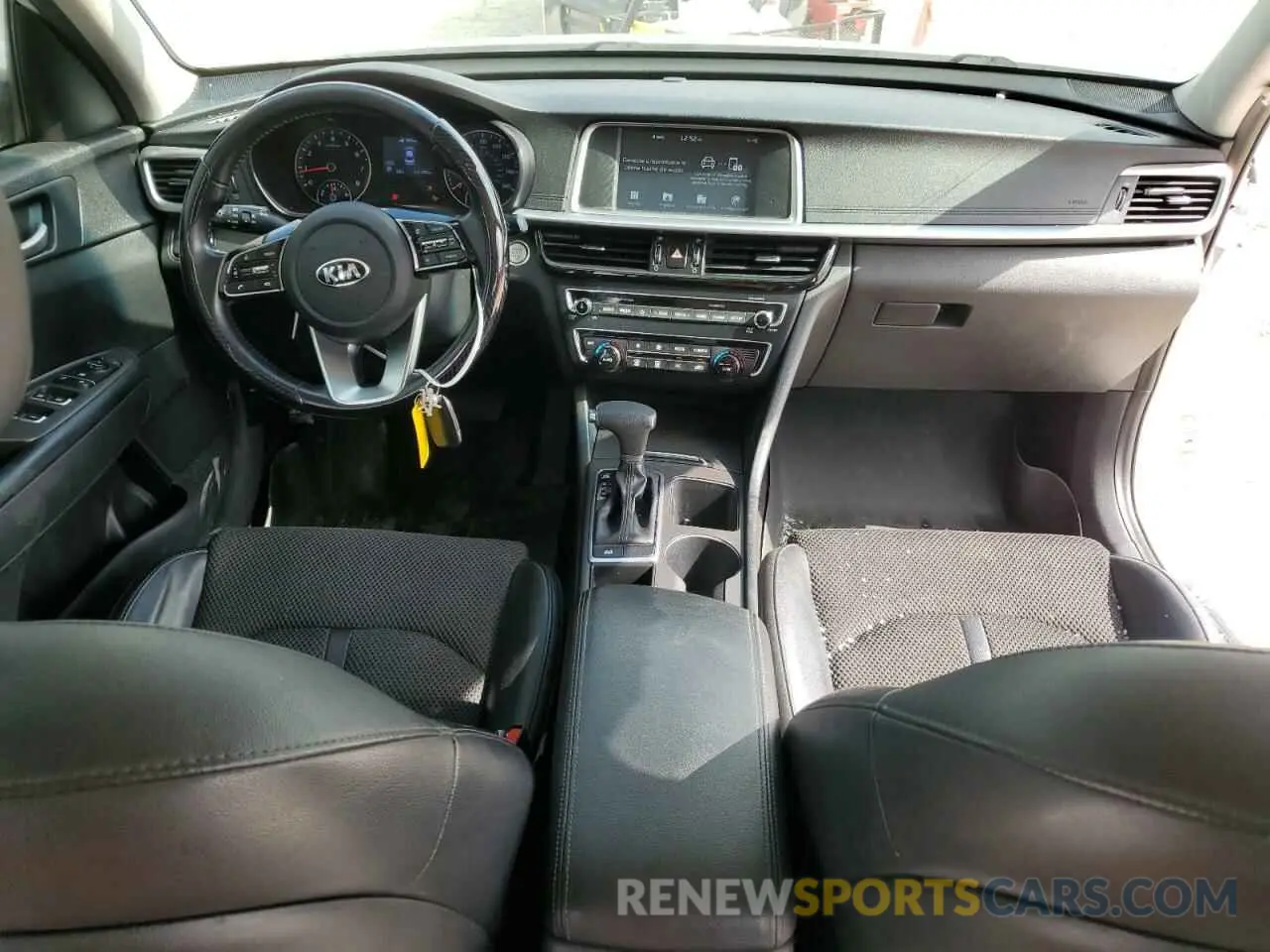 8 Photograph of a damaged car 5XXGT4L39KG366270 KIA OPTIMA 2019
