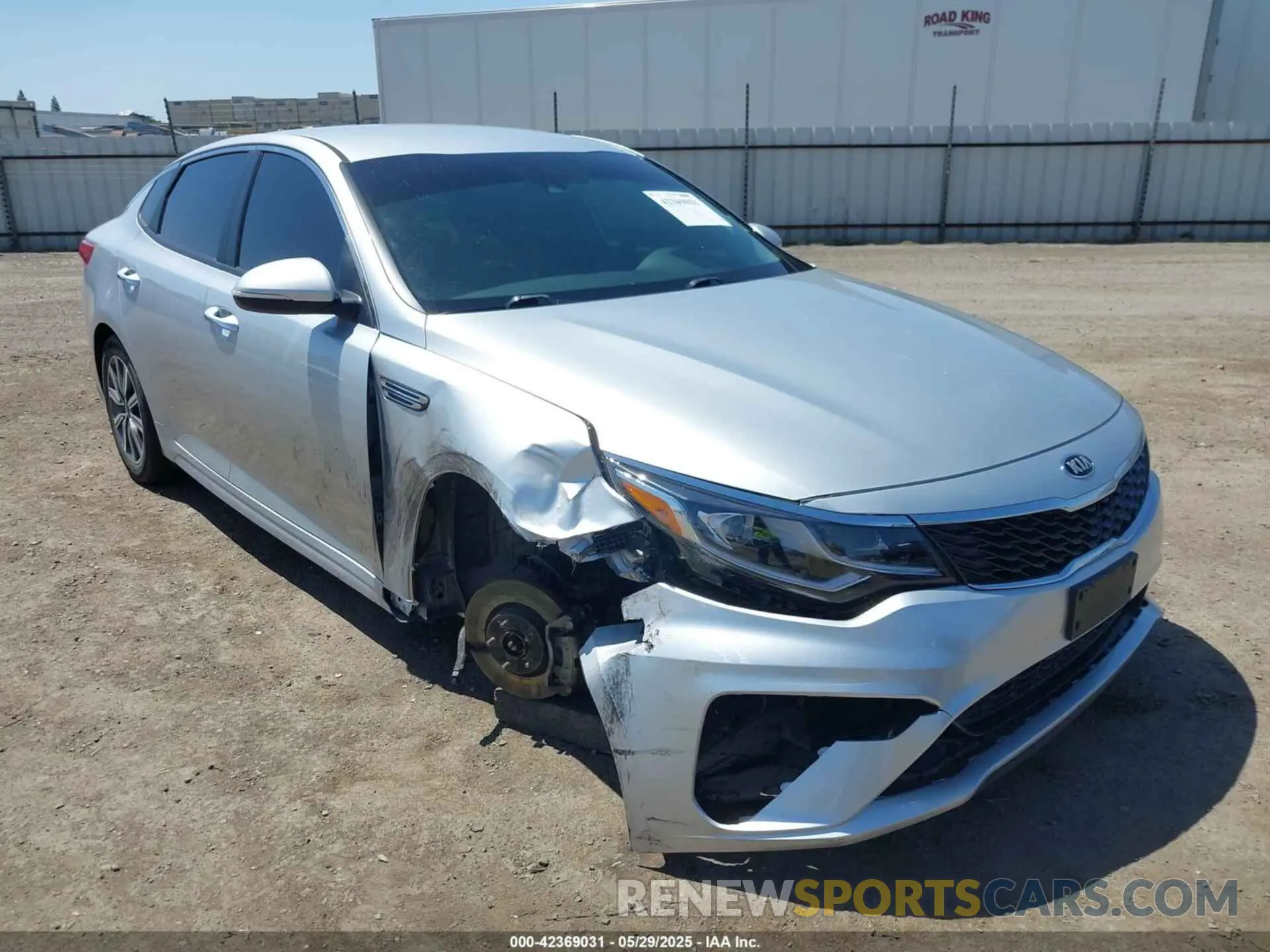 1 Photograph of a damaged car 5XXGT4L39KG371811 KIA OPTIMA 2019