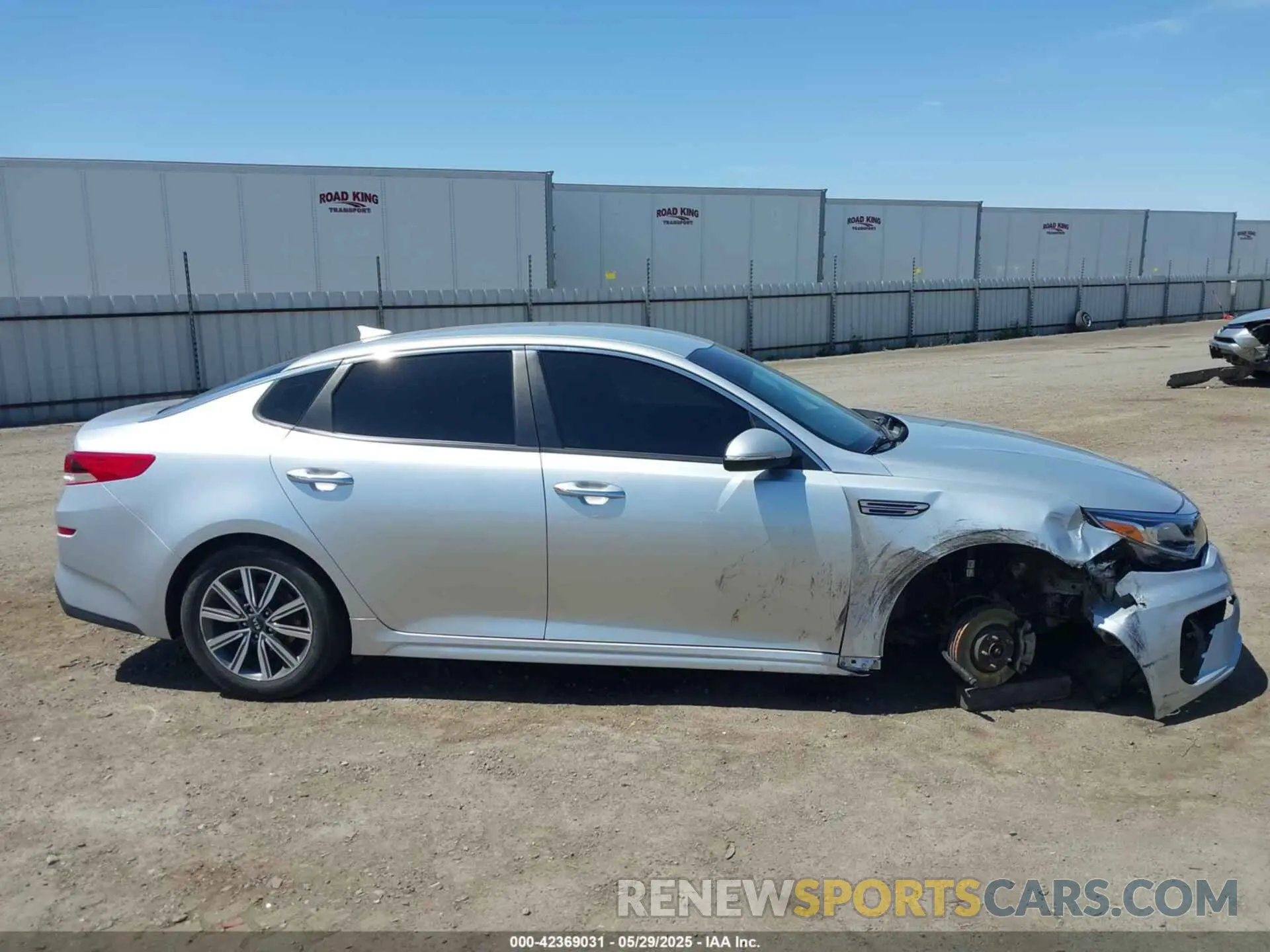 14 Photograph of a damaged car 5XXGT4L39KG371811 KIA OPTIMA 2019