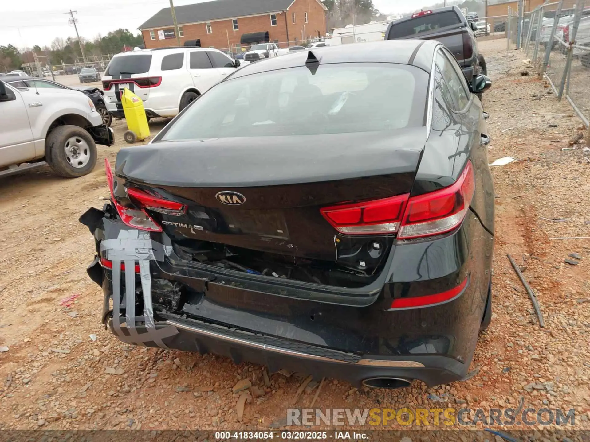 16 Photograph of a damaged car 5XXGT4L39KG374112 KIA OPTIMA 2019