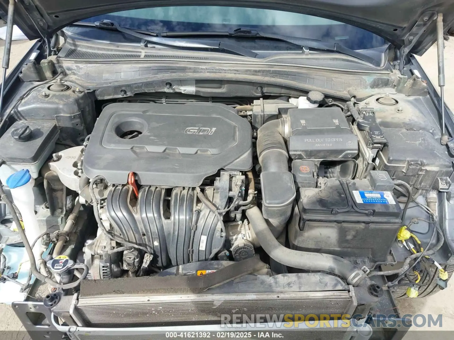 10 Photograph of a damaged car 5XXGT4L39KG377723 KIA OPTIMA 2019