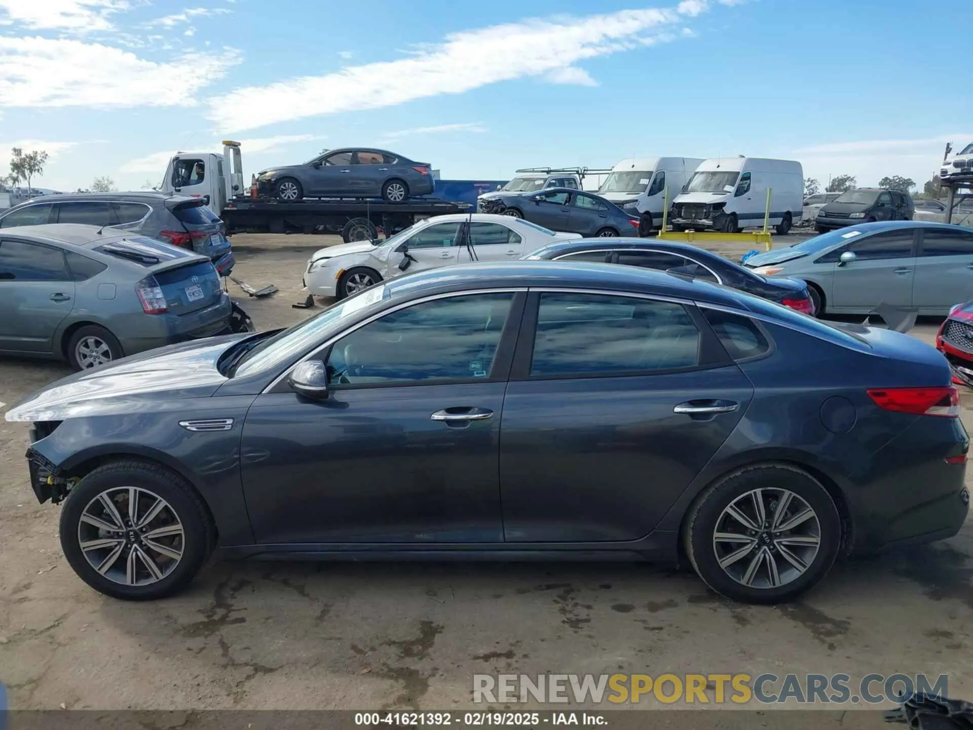 15 Photograph of a damaged car 5XXGT4L39KG377723 KIA OPTIMA 2019