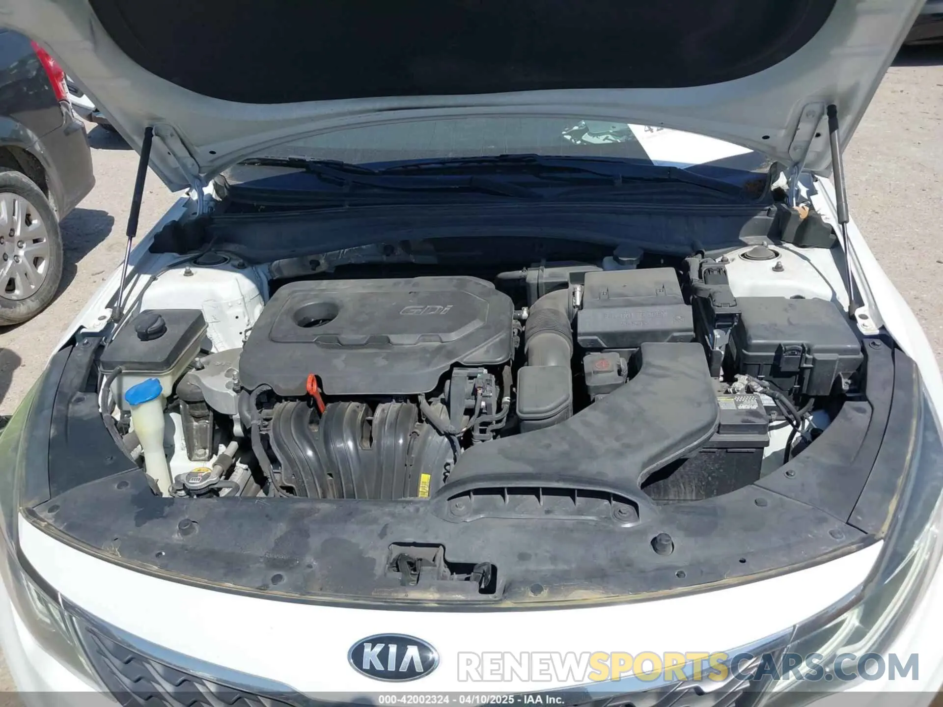 10 Photograph of a damaged car 5XXGT4L3XKG278411 KIA OPTIMA 2019