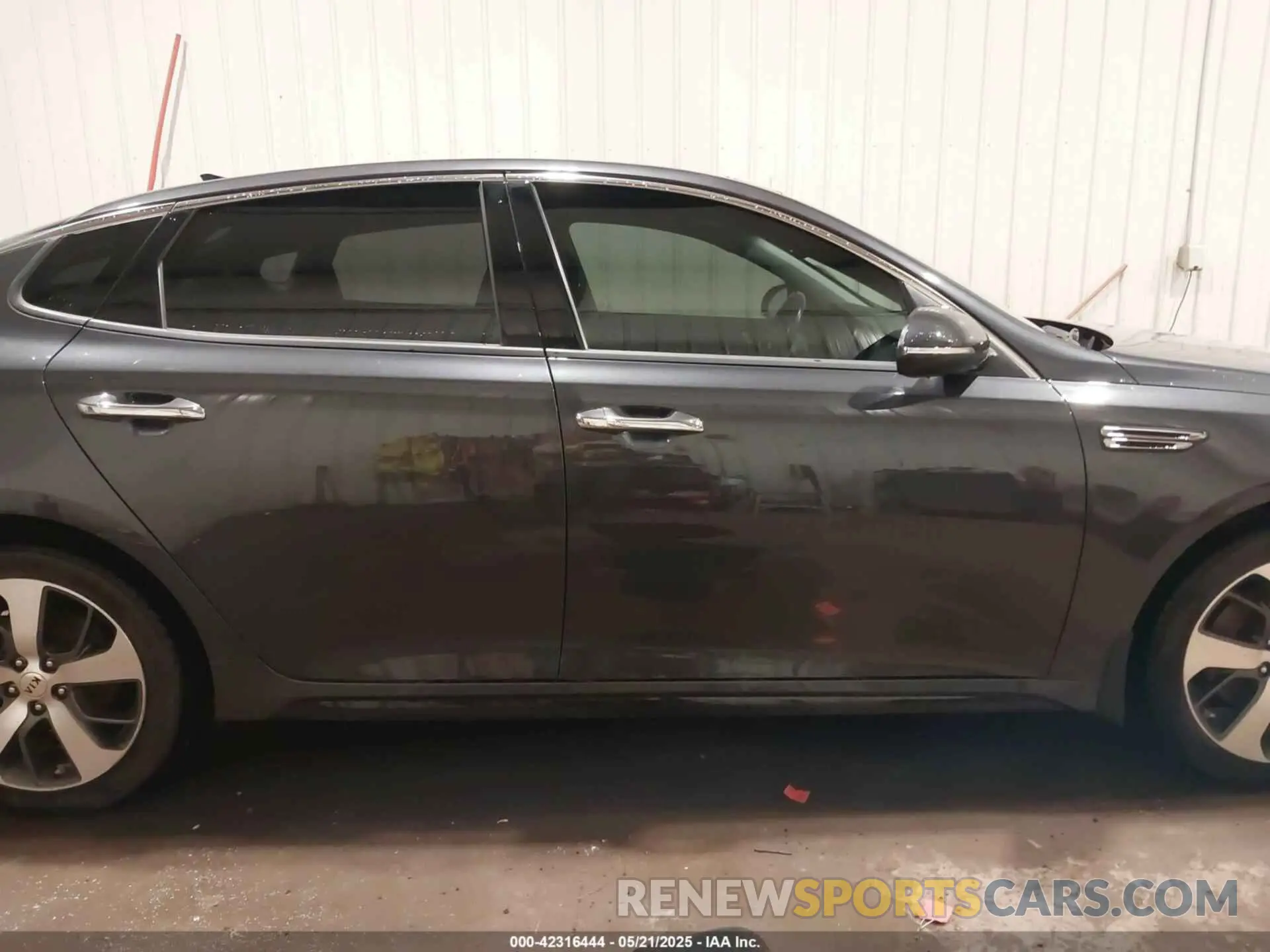 14 Photograph of a damaged car 5XXGT4L3XKG282555 KIA OPTIMA 2019