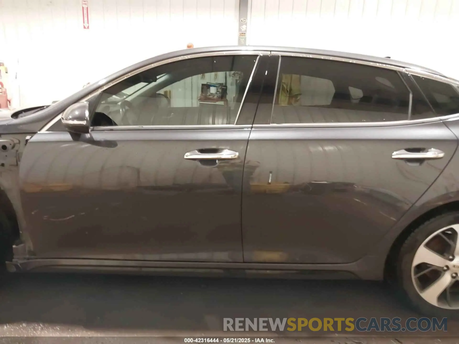 15 Photograph of a damaged car 5XXGT4L3XKG282555 KIA OPTIMA 2019