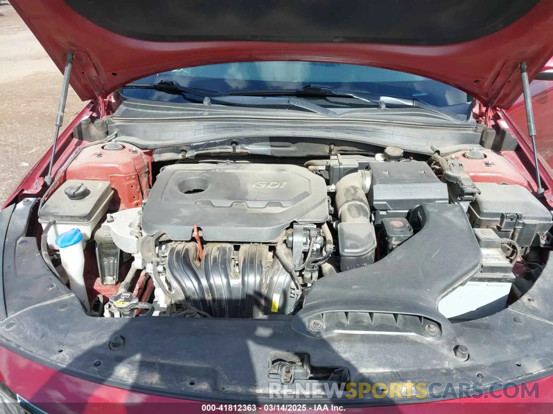 10 Photograph of a damaged car 5XXGT4L3XKG282801 KIA OPTIMA 2019