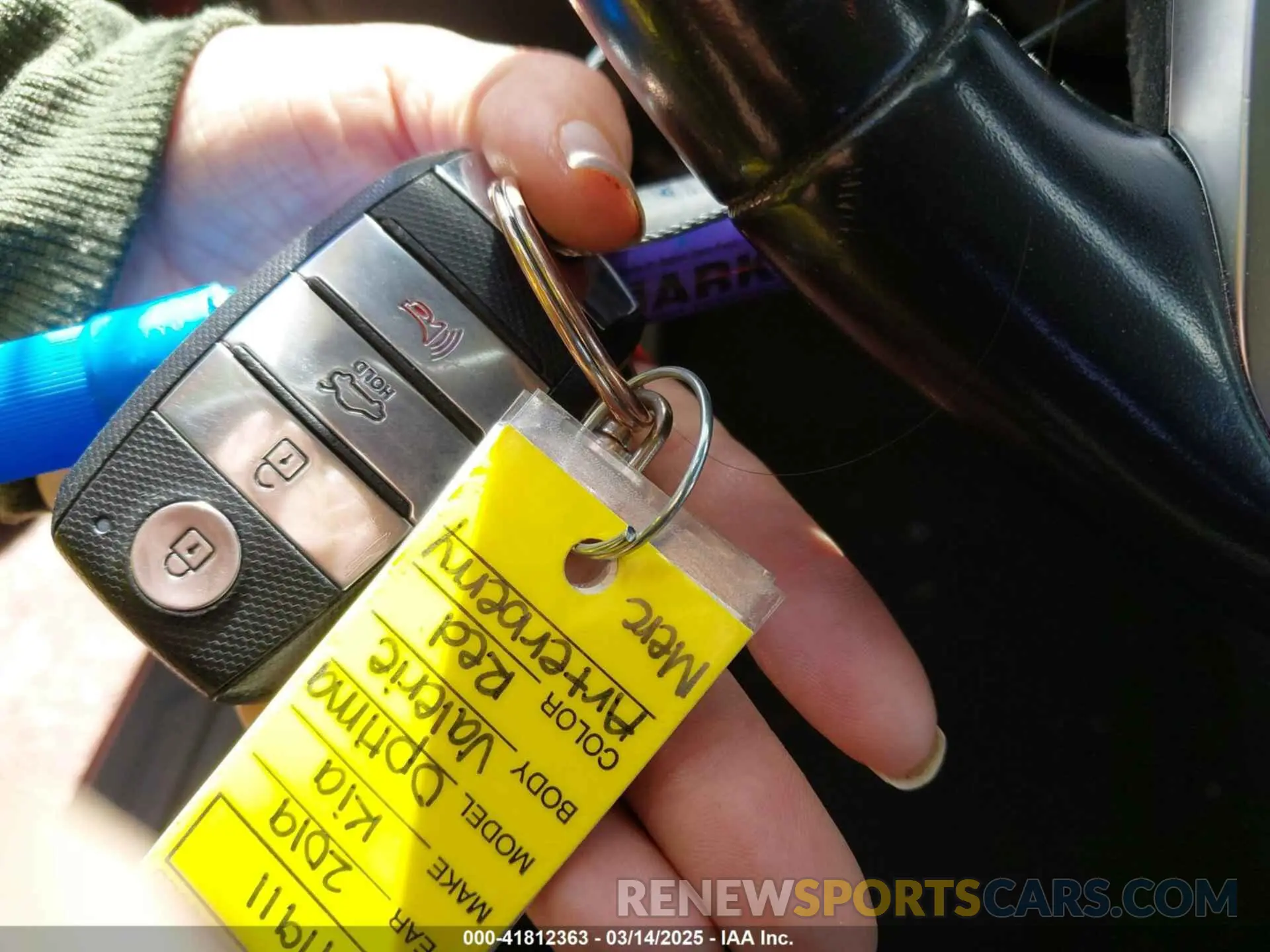 11 Photograph of a damaged car 5XXGT4L3XKG282801 KIA OPTIMA 2019