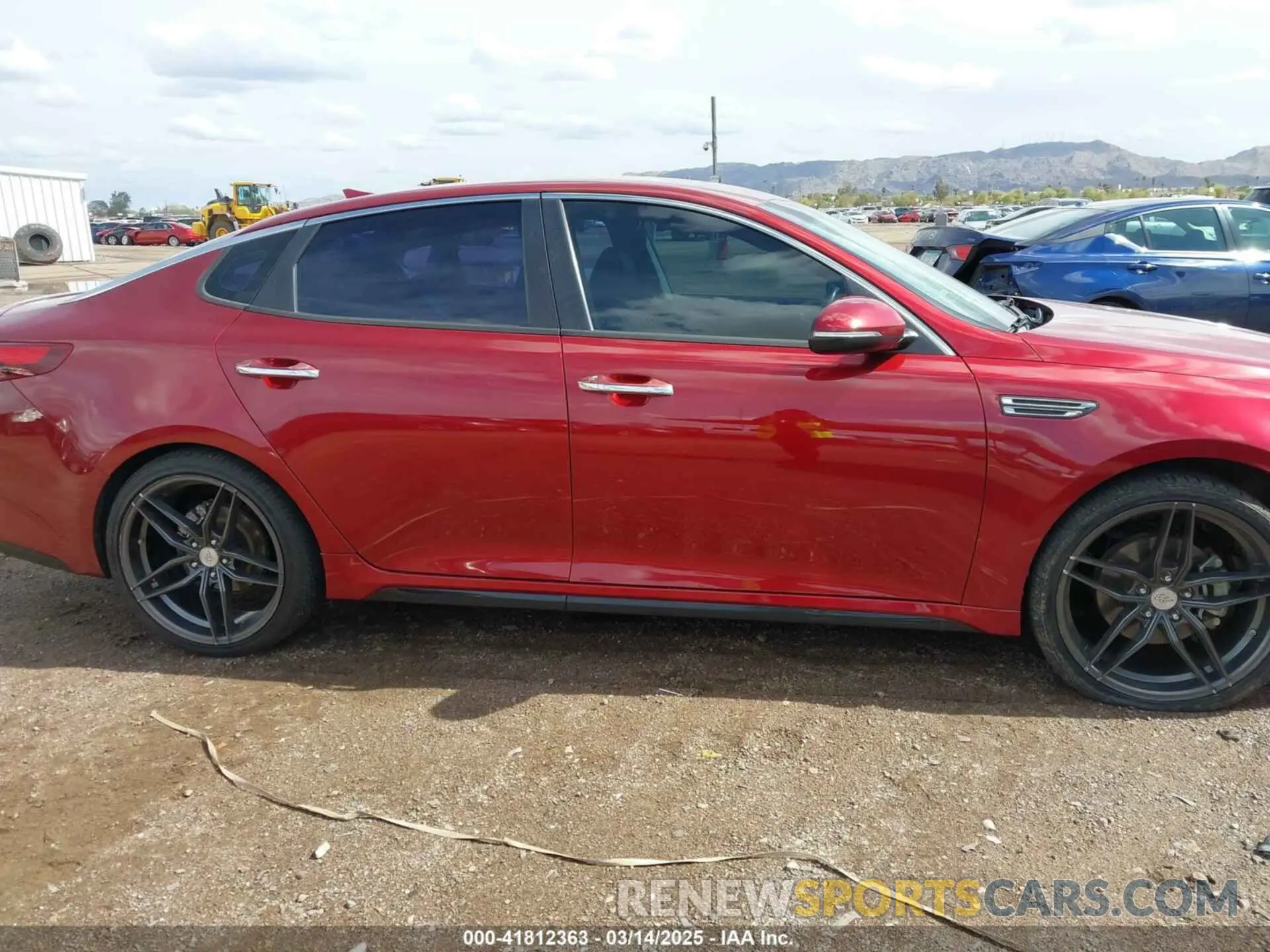 13 Photograph of a damaged car 5XXGT4L3XKG282801 KIA OPTIMA 2019