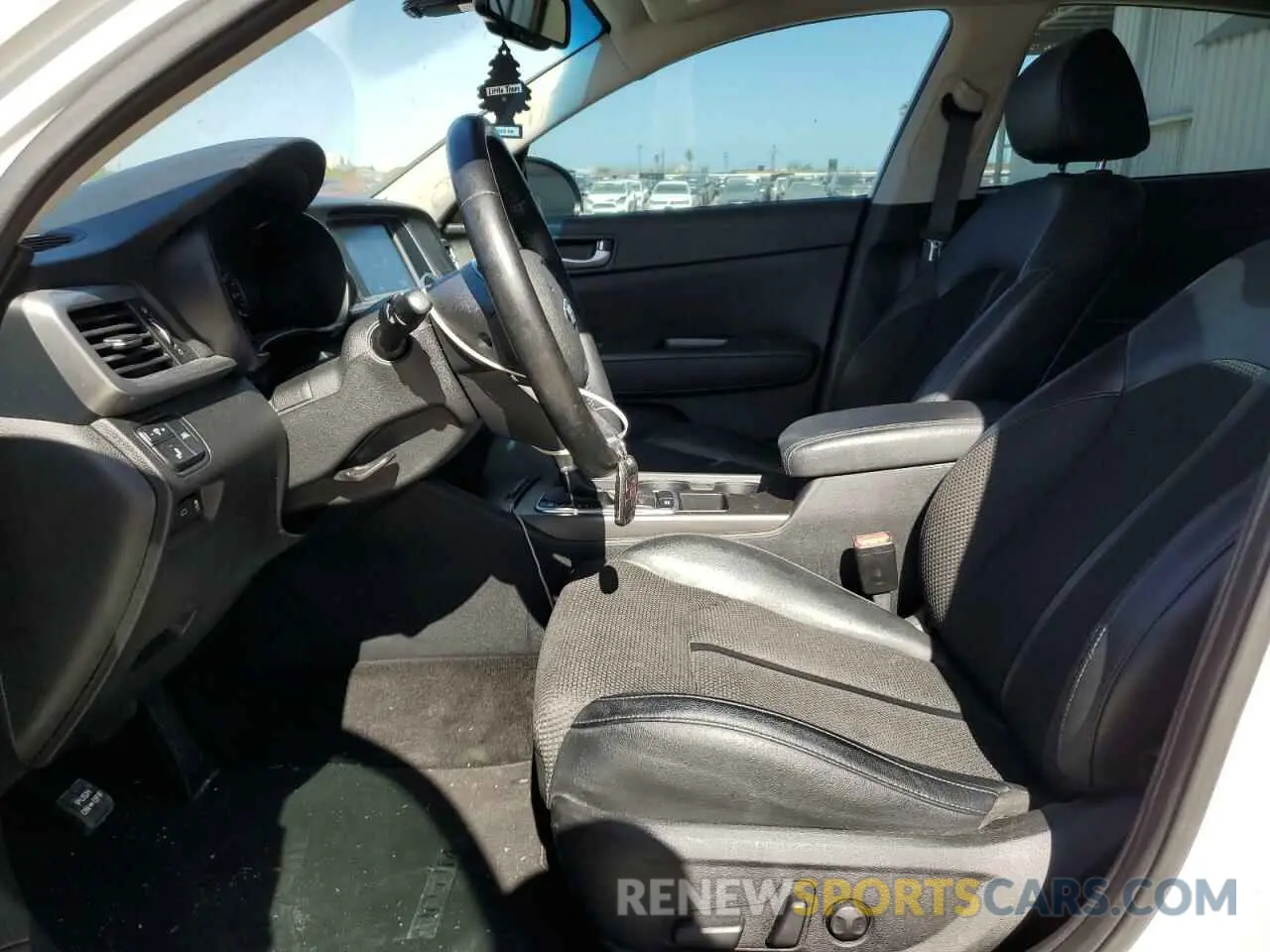 7 Photograph of a damaged car 5XXGT4L3XKG286198 KIA OPTIMA 2019