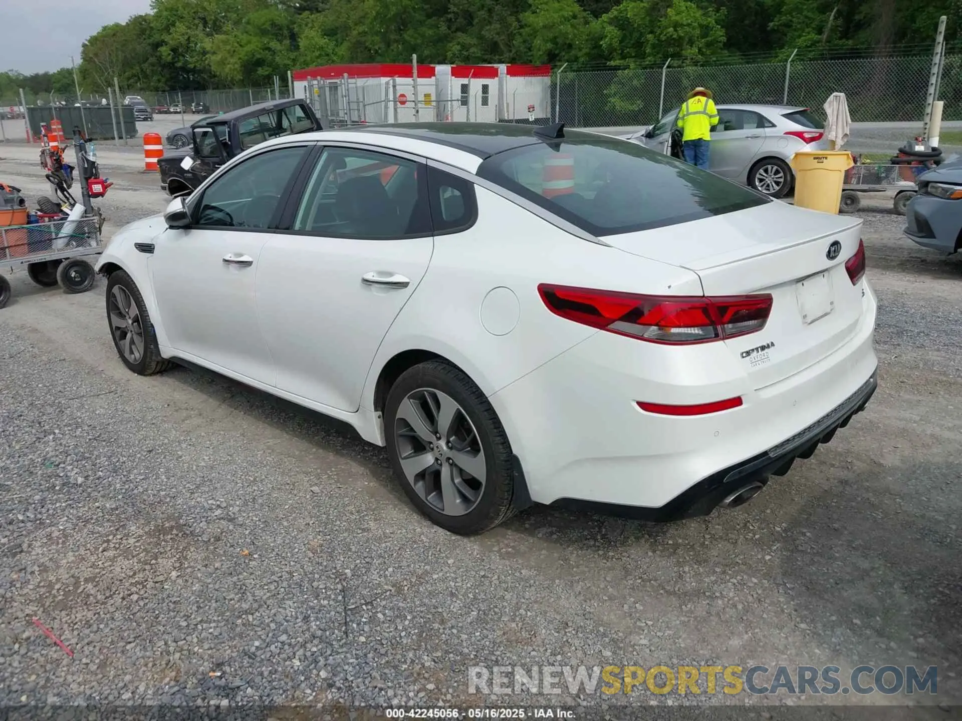 3 Photograph of a damaged car 5XXGT4L3XKG294267 KIA OPTIMA 2019