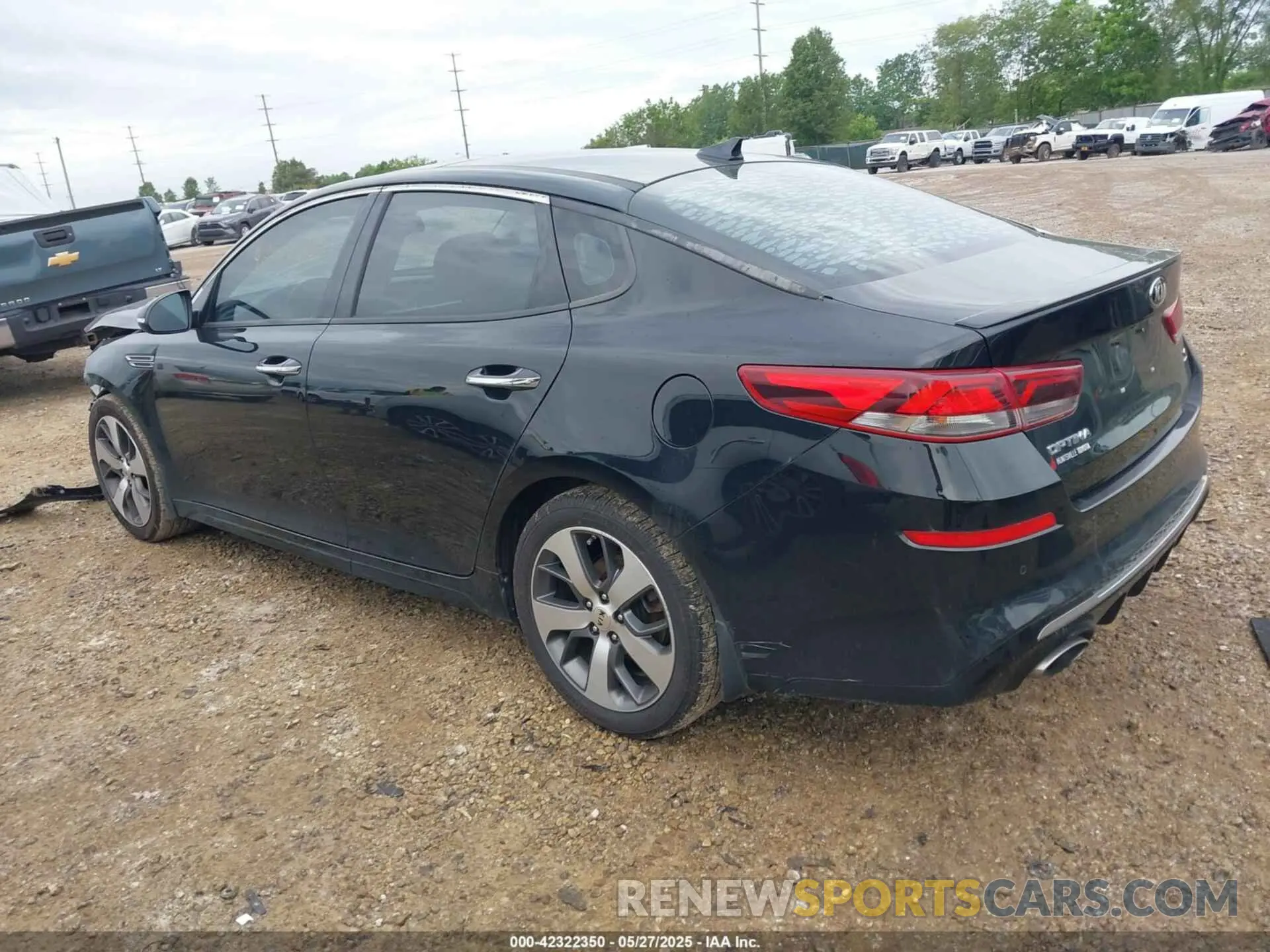 3 Photograph of a damaged car 5XXGT4L3XKG297461 KIA OPTIMA 2019