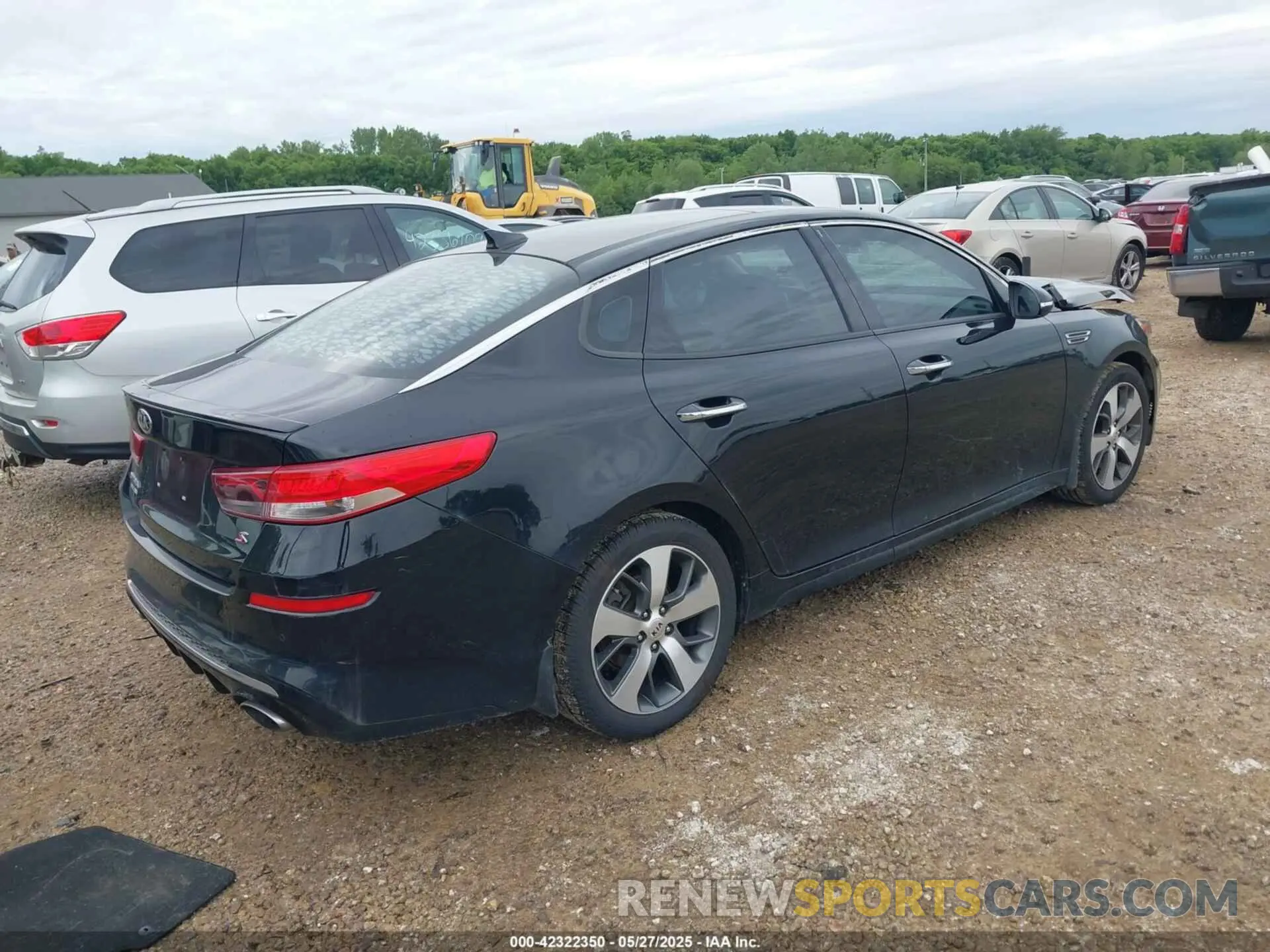 4 Photograph of a damaged car 5XXGT4L3XKG297461 KIA OPTIMA 2019