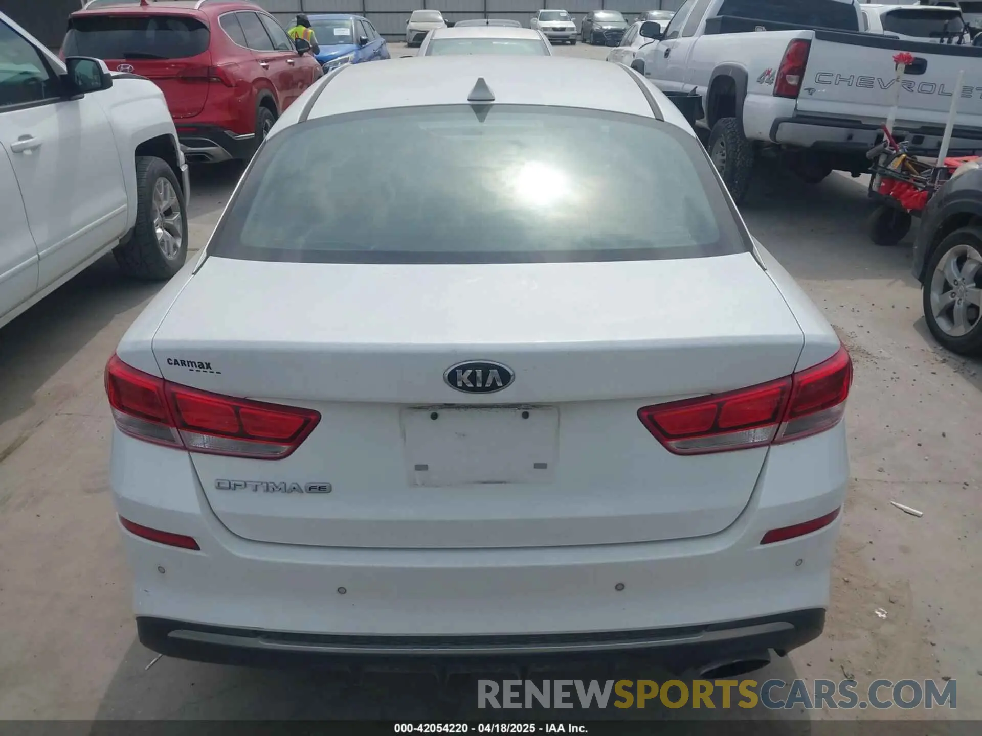 15 Photograph of a damaged car 5XXGT4L3XKG301766 KIA OPTIMA 2019