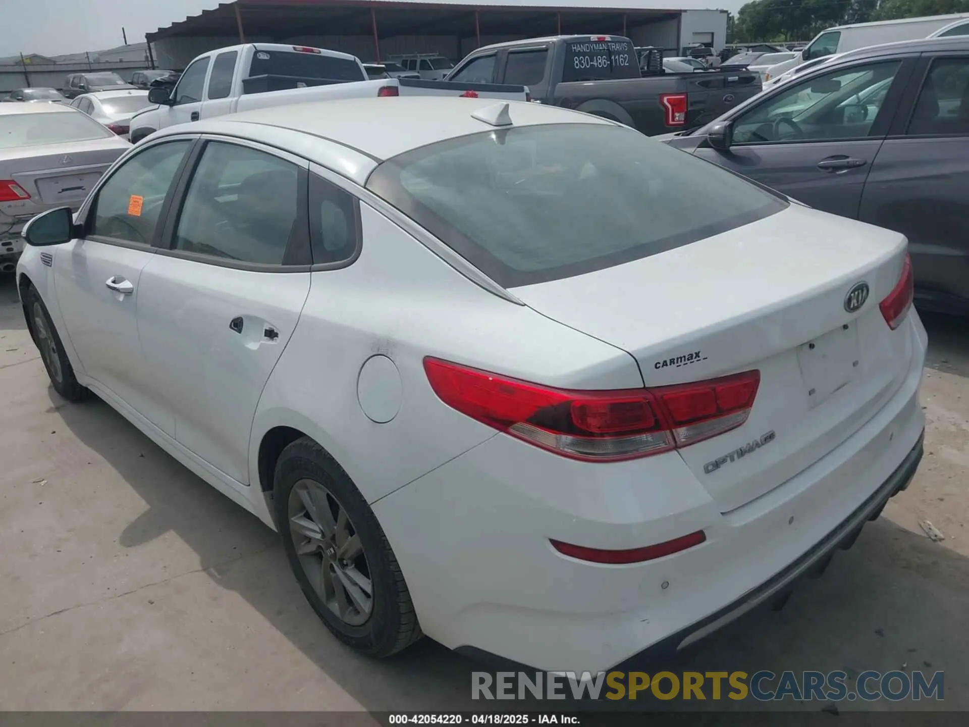 3 Photograph of a damaged car 5XXGT4L3XKG301766 KIA OPTIMA 2019