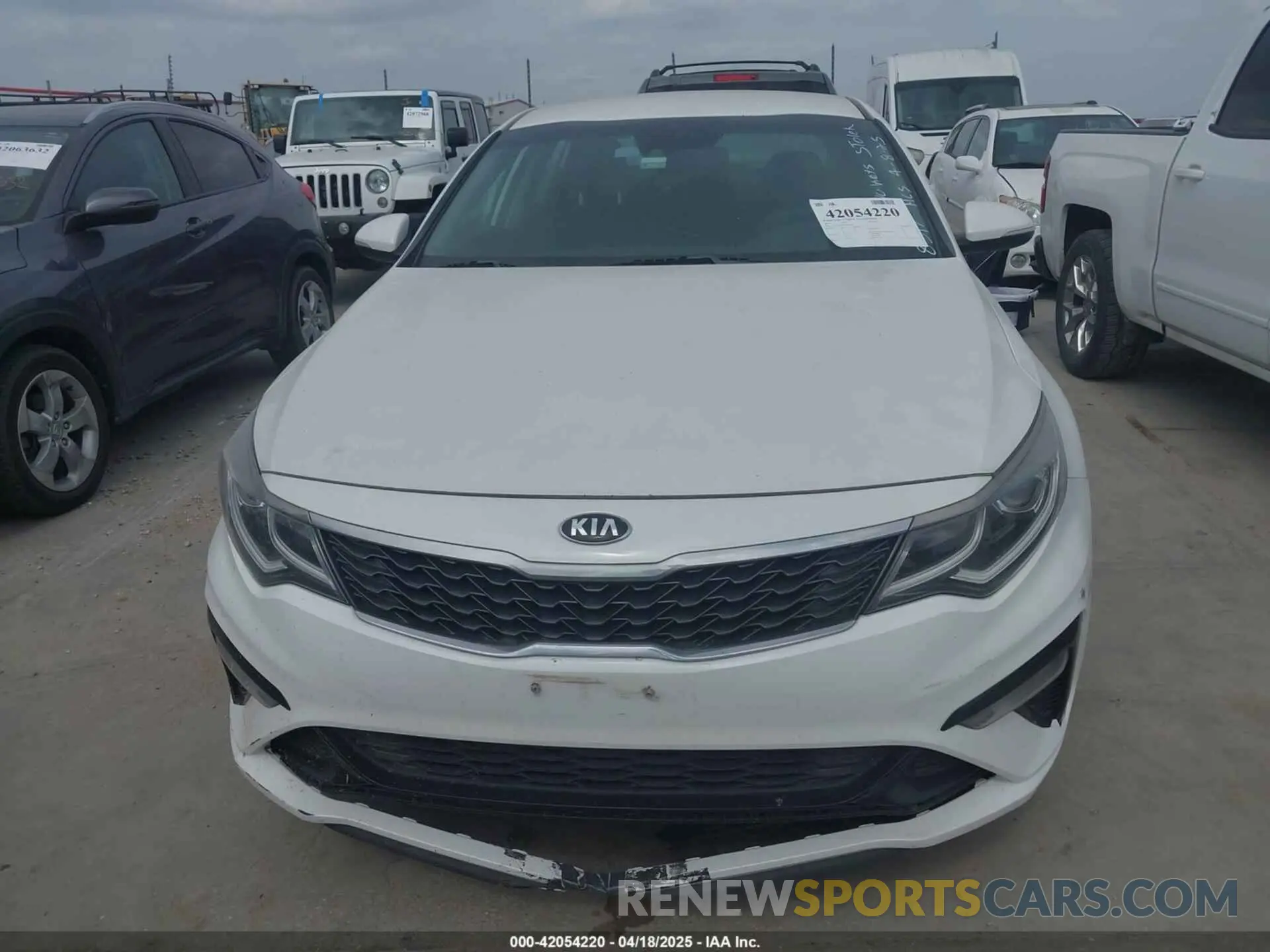 6 Photograph of a damaged car 5XXGT4L3XKG301766 KIA OPTIMA 2019