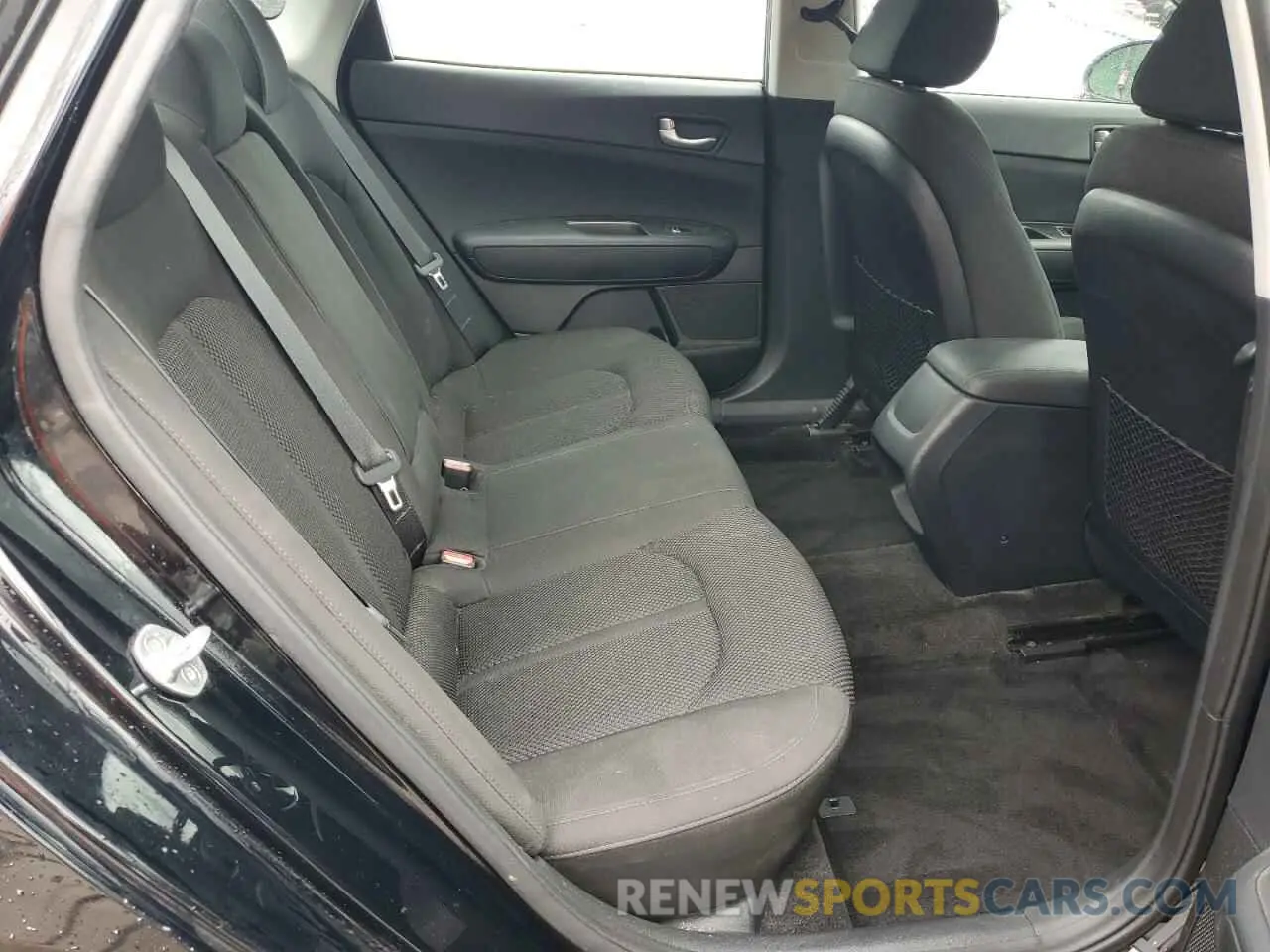 10 Photograph of a damaged car 5XXGT4L3XKG302285 KIA OPTIMA 2019