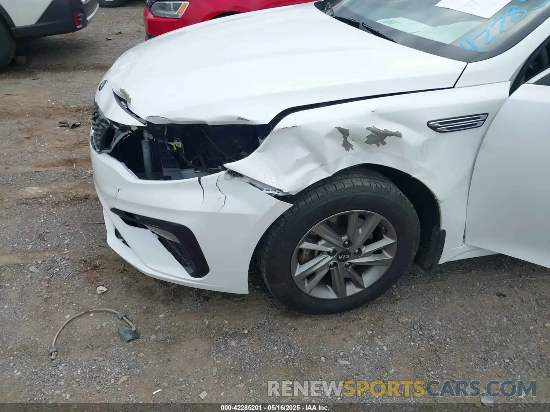 6 Photograph of a damaged car 5XXGT4L3XKG306501 KIA OPTIMA 2019