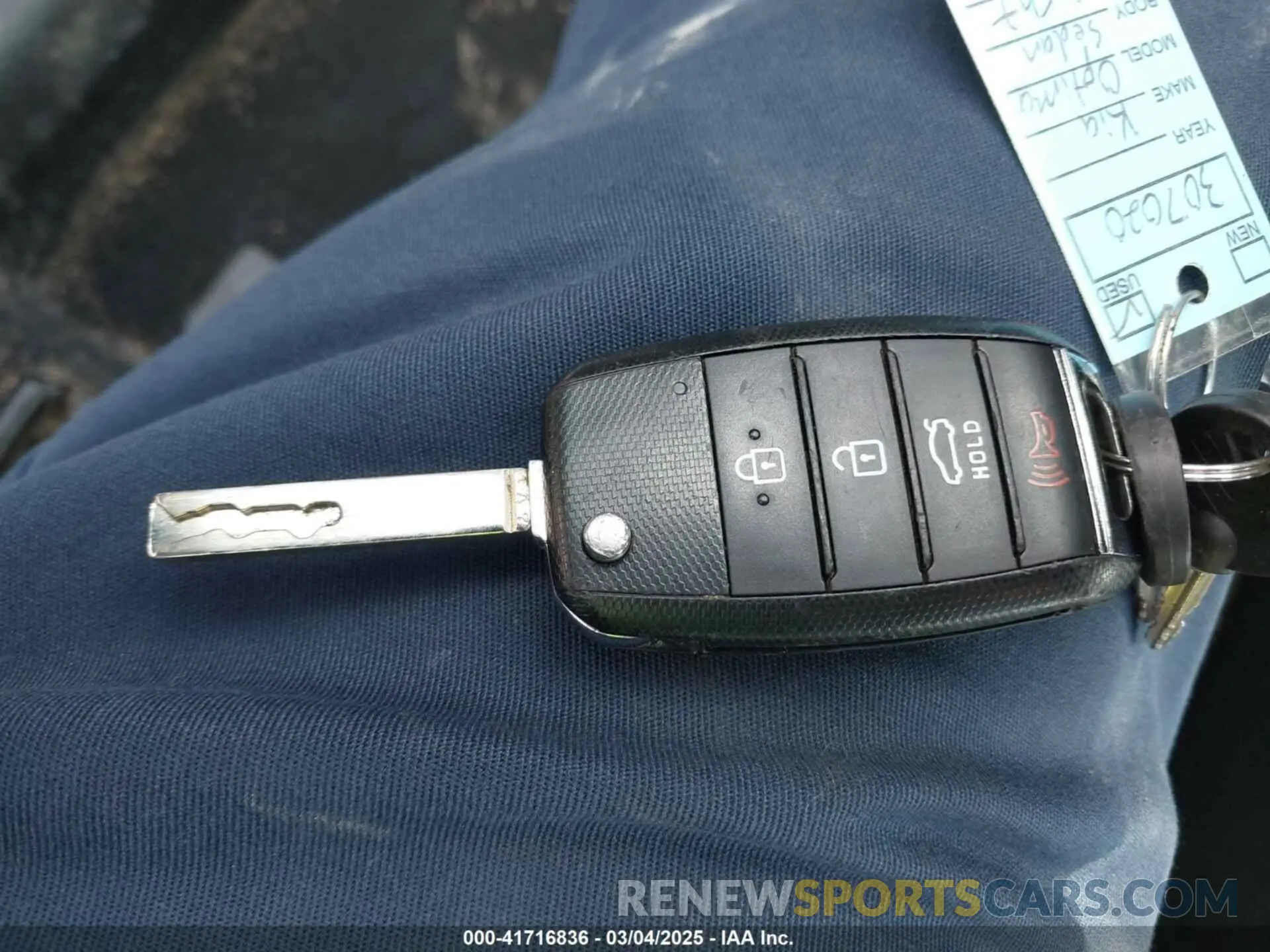 11 Photograph of a damaged car 5XXGT4L3XKG307020 KIA OPTIMA 2019
