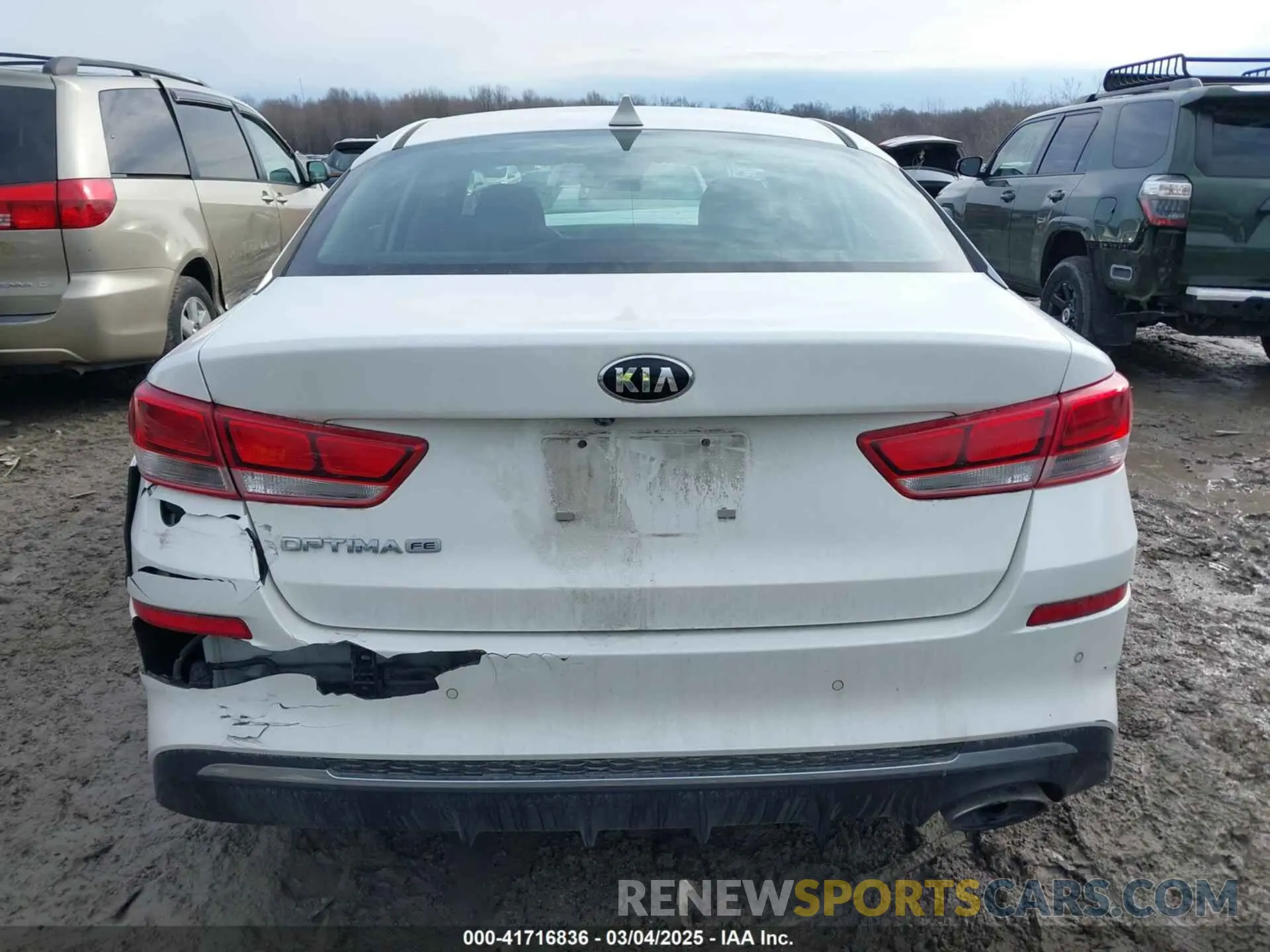 16 Photograph of a damaged car 5XXGT4L3XKG307020 KIA OPTIMA 2019