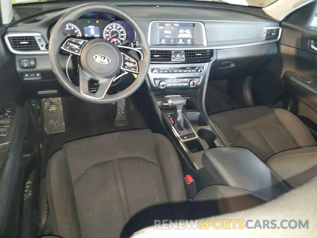 8 Photograph of a damaged car 5XXGT4L3XKG315618 KIA OPTIMA 2019