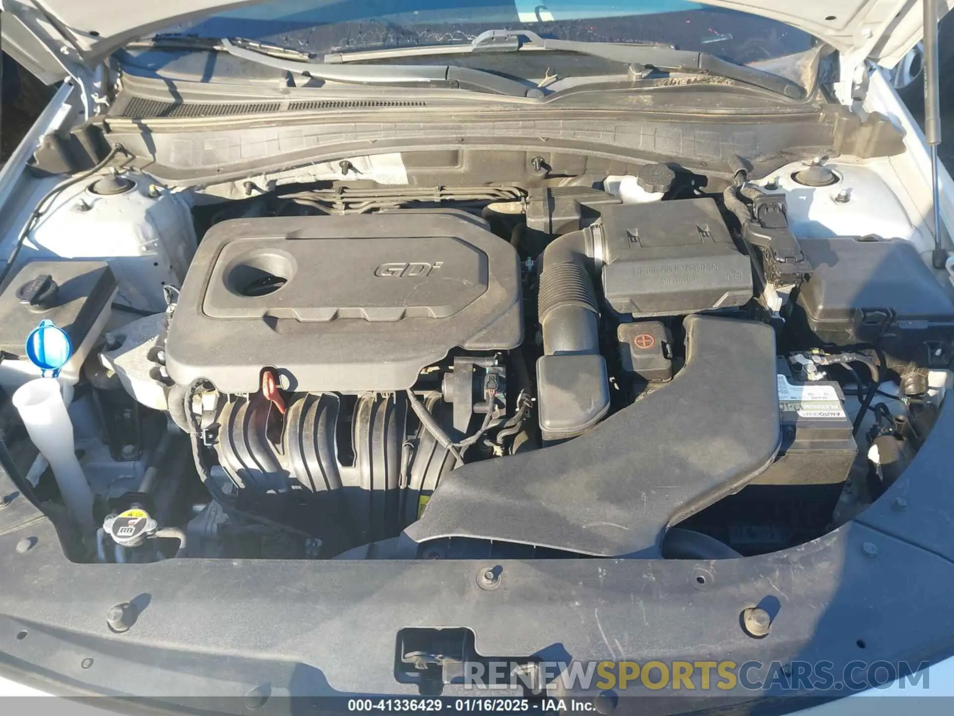 10 Photograph of a damaged car 5XXGT4L3XKG317871 KIA OPTIMA 2019