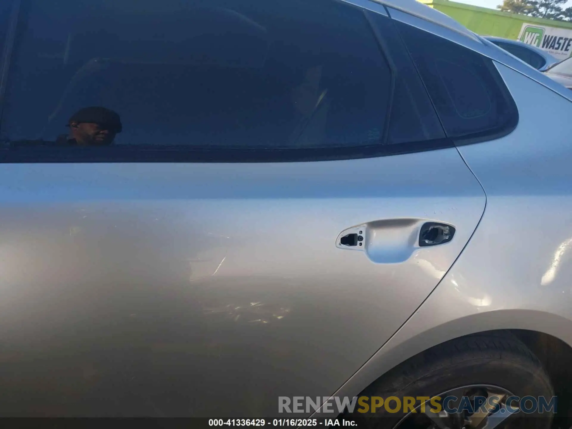 16 Photograph of a damaged car 5XXGT4L3XKG317871 KIA OPTIMA 2019