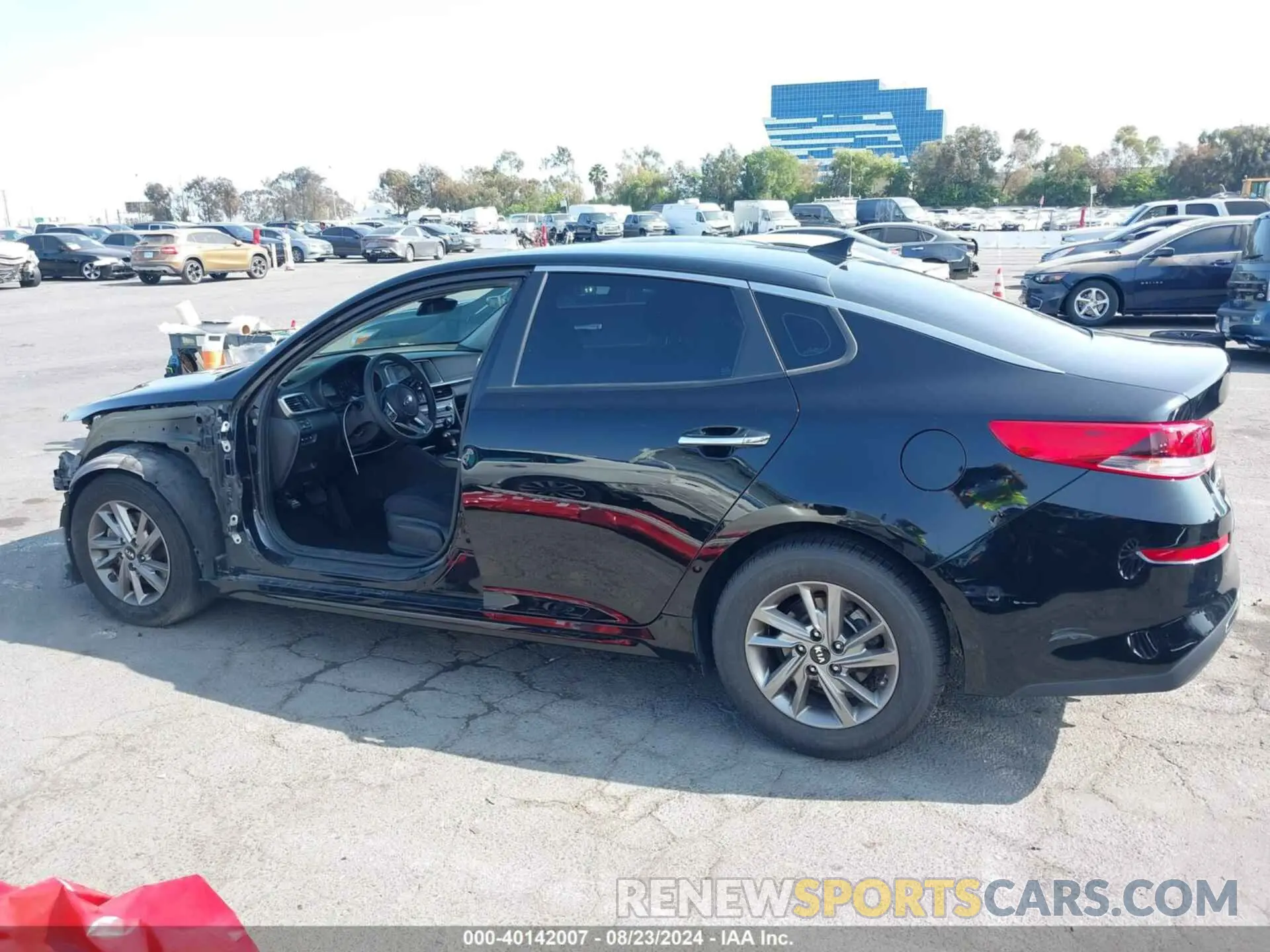 15 Photograph of a damaged car 5XXGT4L3XKG318051 KIA OPTIMA 2019