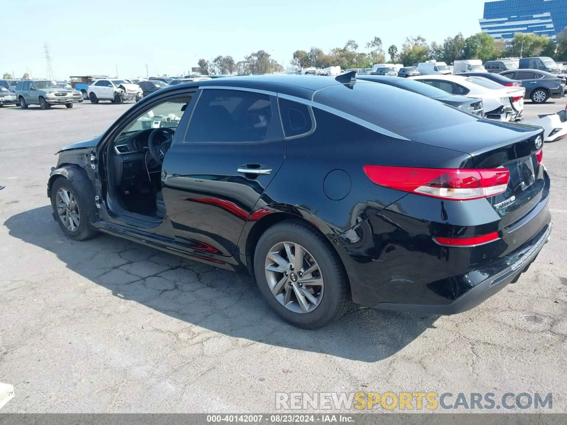 3 Photograph of a damaged car 5XXGT4L3XKG318051 KIA OPTIMA 2019