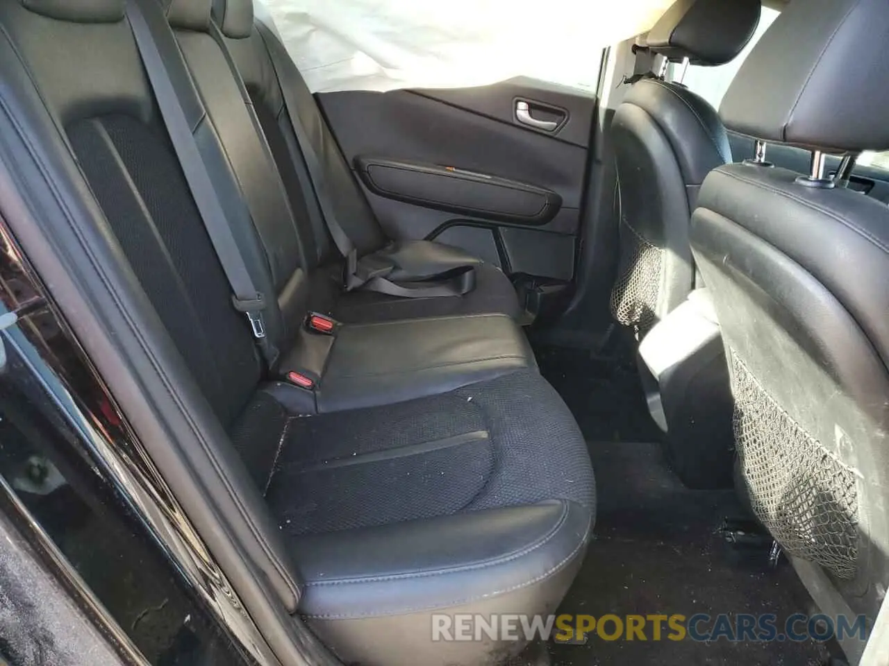 10 Photograph of a damaged car 5XXGT4L3XKG318714 KIA OPTIMA 2019