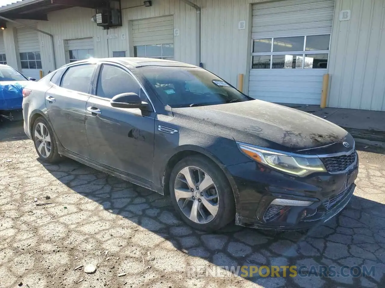 4 Photograph of a damaged car 5XXGT4L3XKG318714 KIA OPTIMA 2019