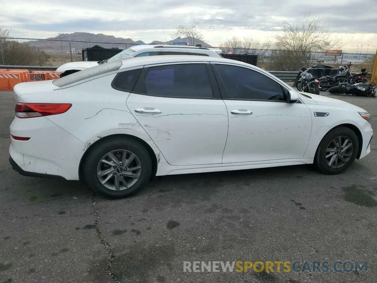 3 Photograph of a damaged car 5XXGT4L3XKG319927 KIA OPTIMA 2019