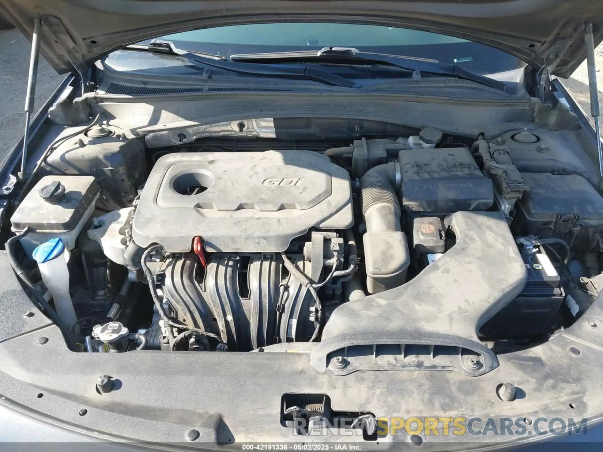 10 Photograph of a damaged car 5XXGT4L3XKG322262 KIA OPTIMA 2019