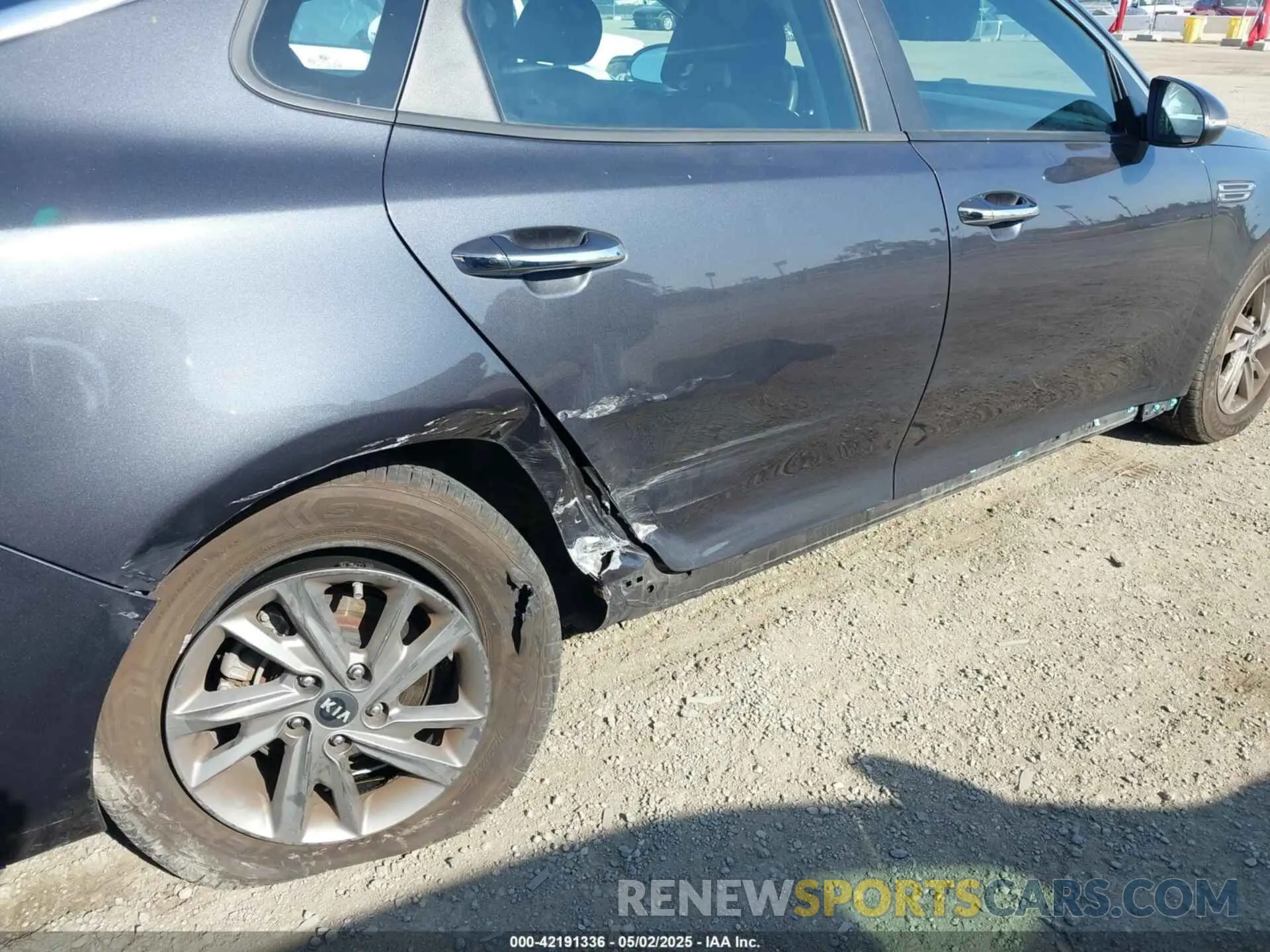 6 Photograph of a damaged car 5XXGT4L3XKG322262 KIA OPTIMA 2019