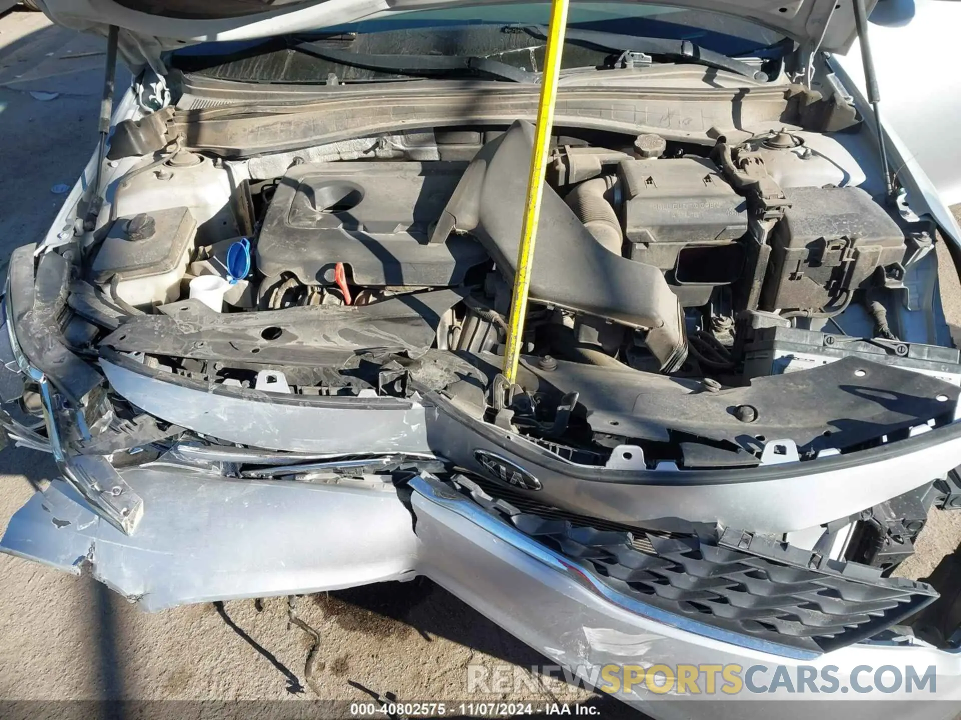 10 Photograph of a damaged car 5XXGT4L3XKG334945 KIA OPTIMA 2019