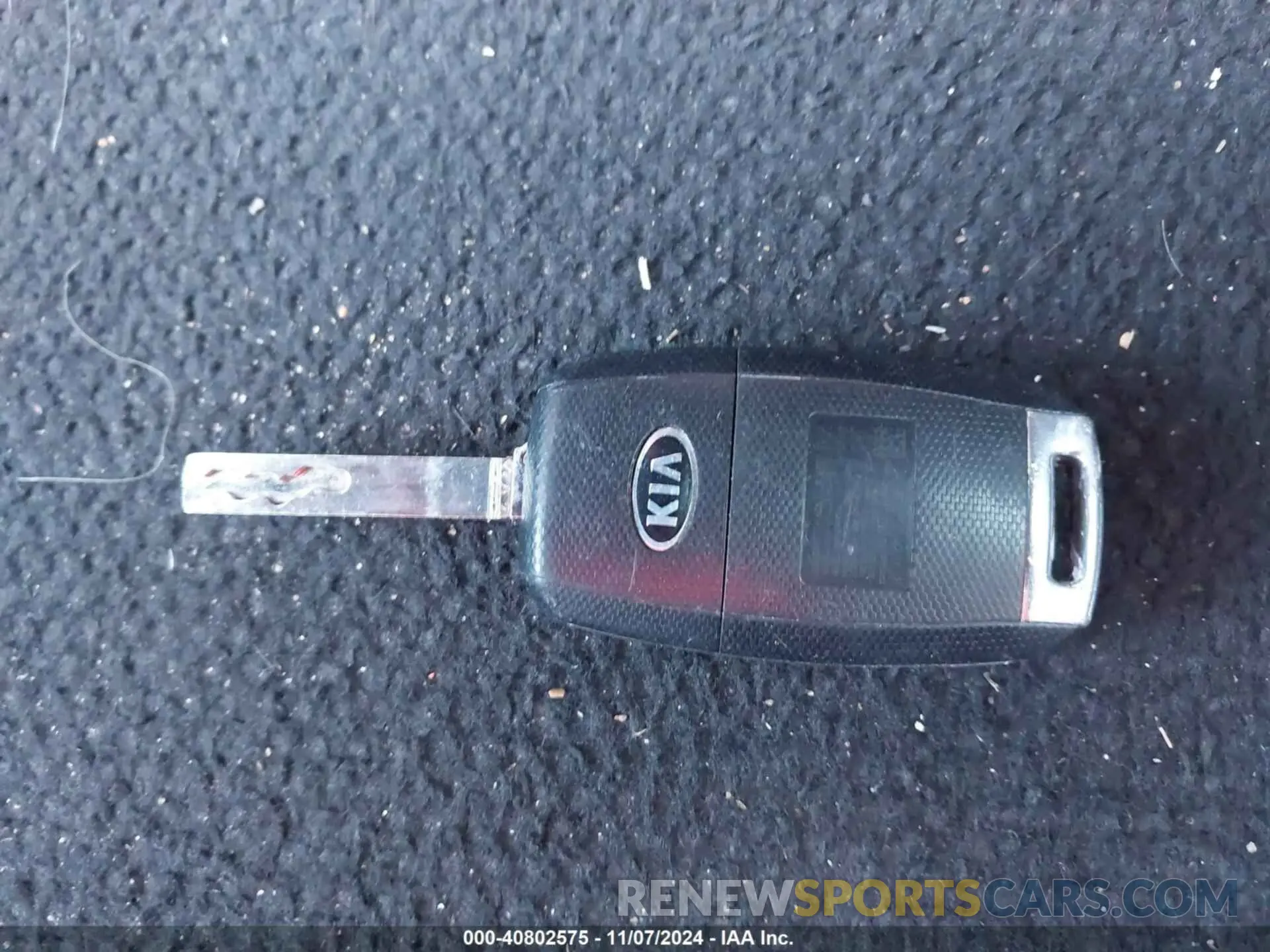11 Photograph of a damaged car 5XXGT4L3XKG334945 KIA OPTIMA 2019