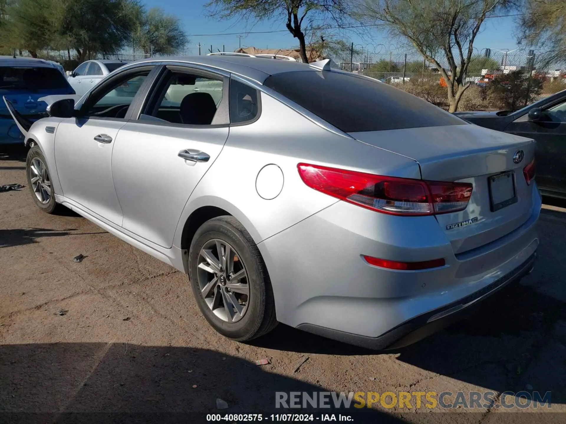 3 Photograph of a damaged car 5XXGT4L3XKG334945 KIA OPTIMA 2019