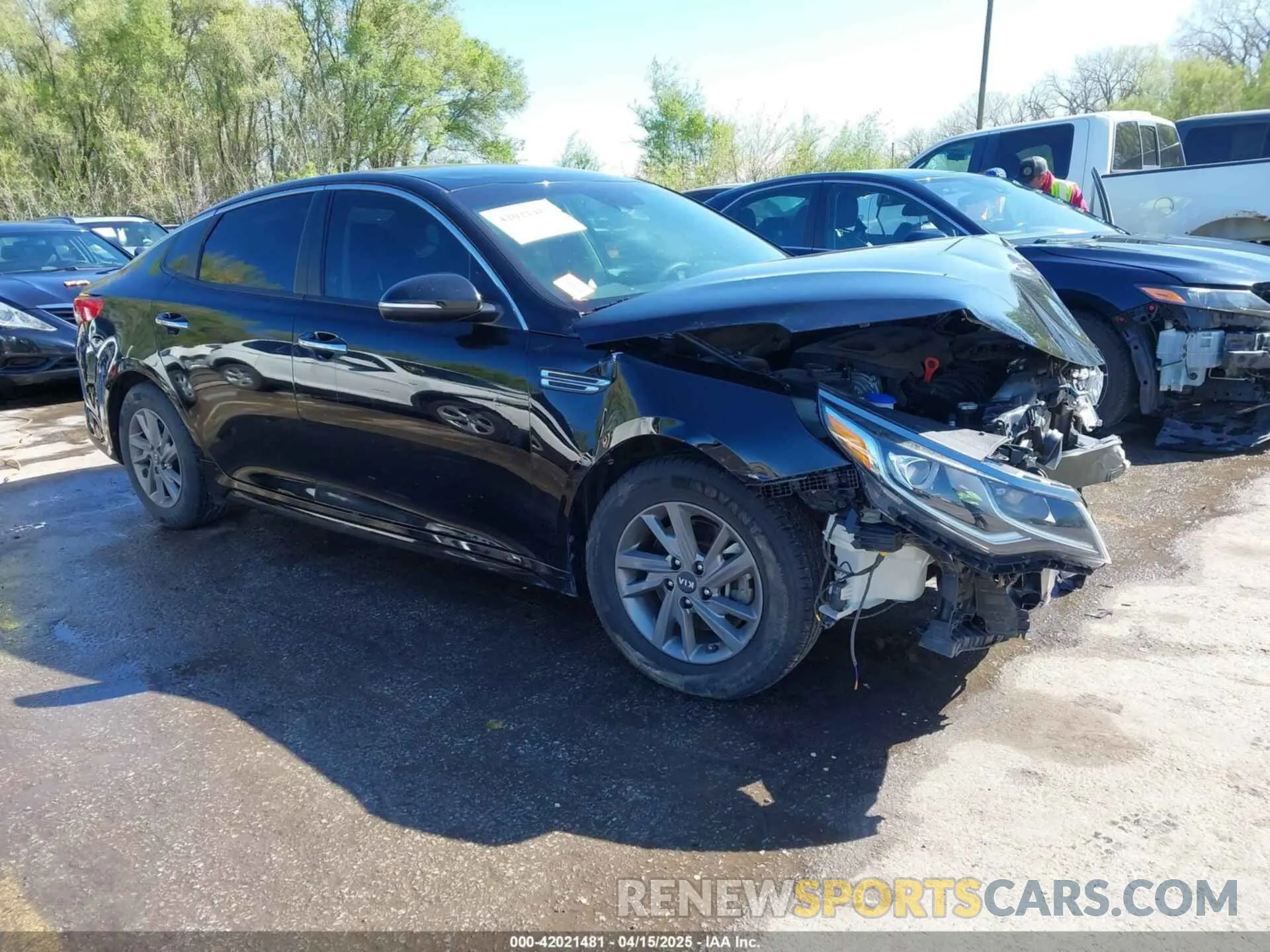1 Photograph of a damaged car 5XXGT4L3XKG335125 KIA OPTIMA 2019